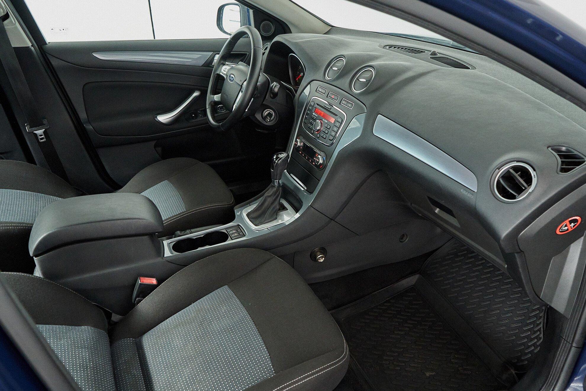 Ford Mondeo 2012, синий