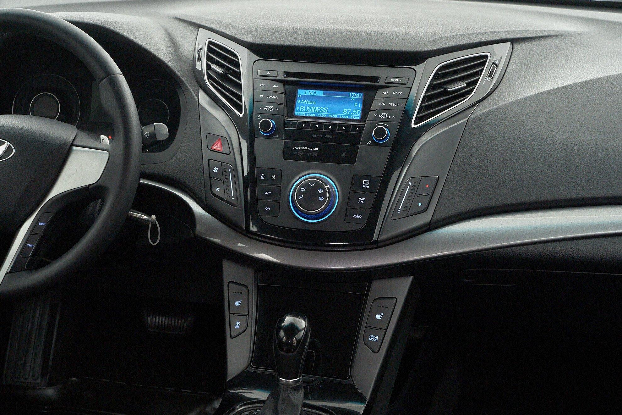 Hyundai i40 2015, синий