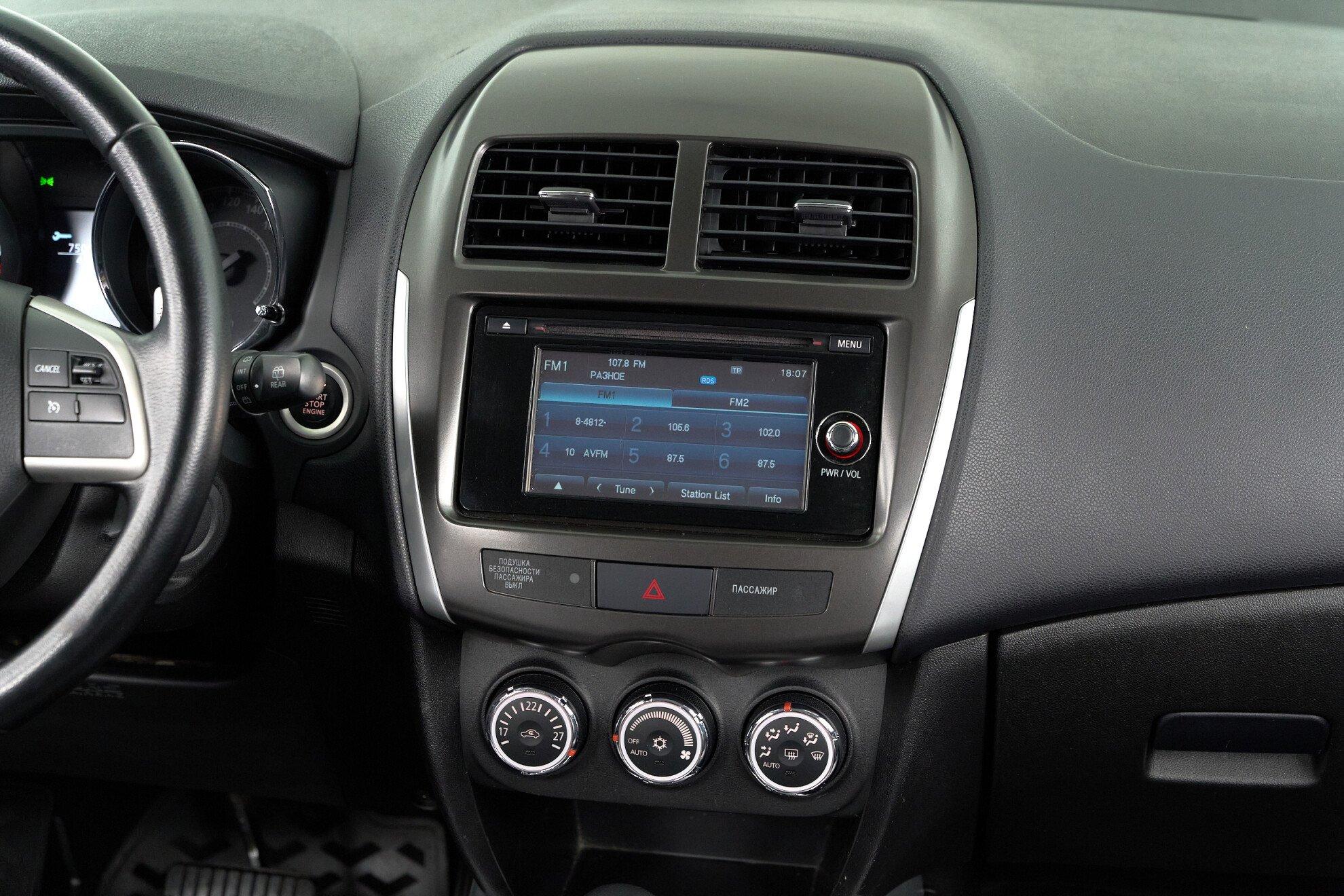 Mitsubishi ASX 2013, серый