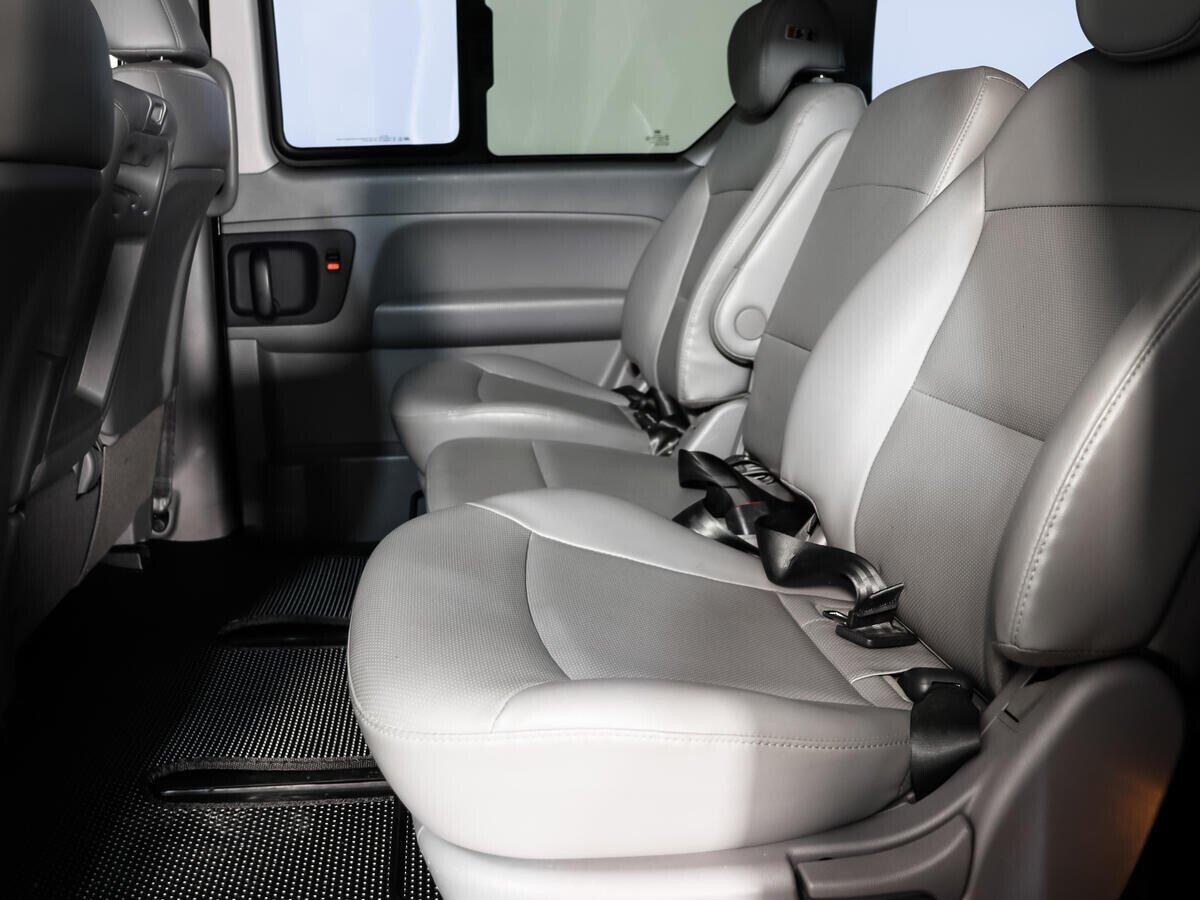 Hyundai Grand Starex 2019, черный