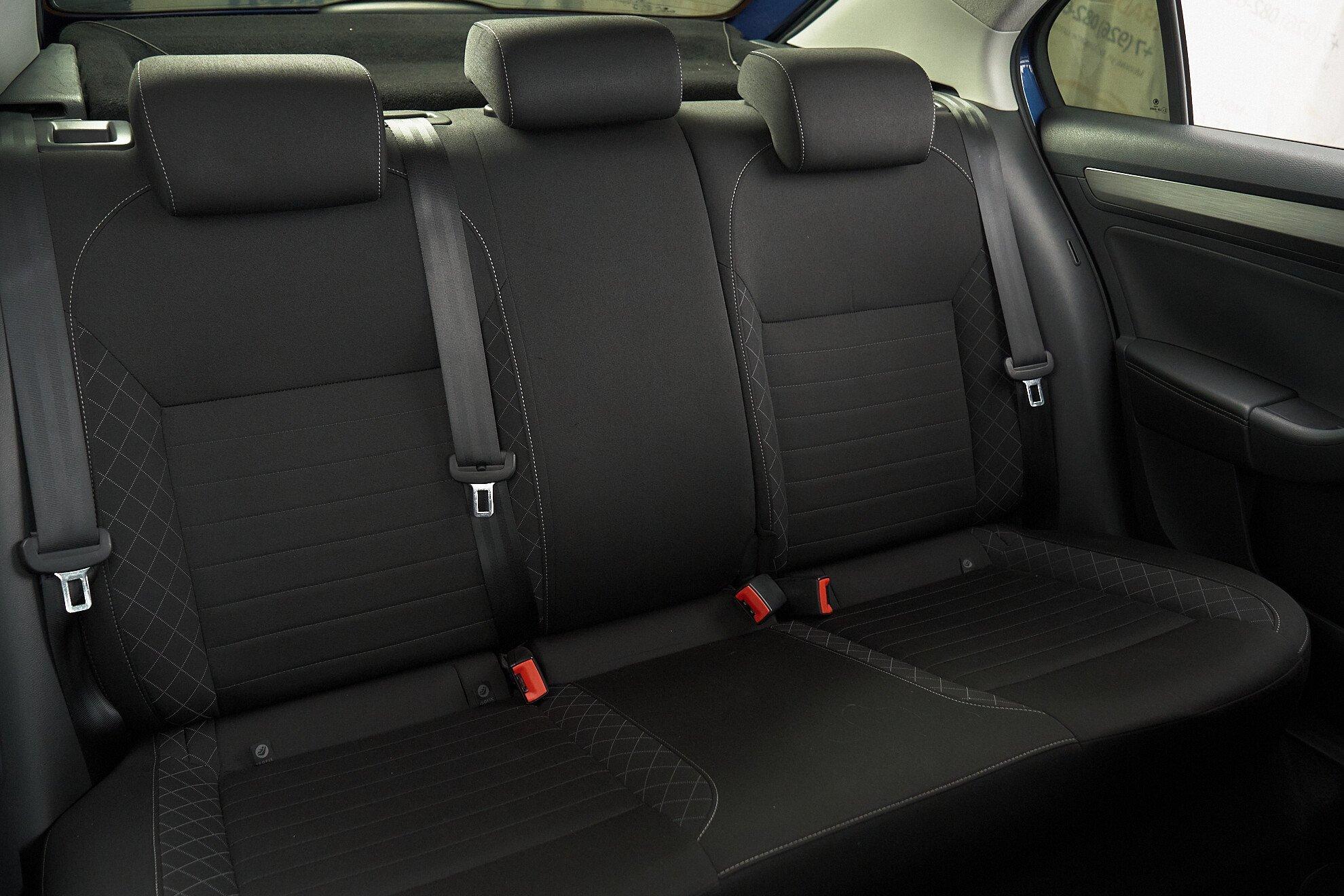 Skoda Rapid 2017, синий
