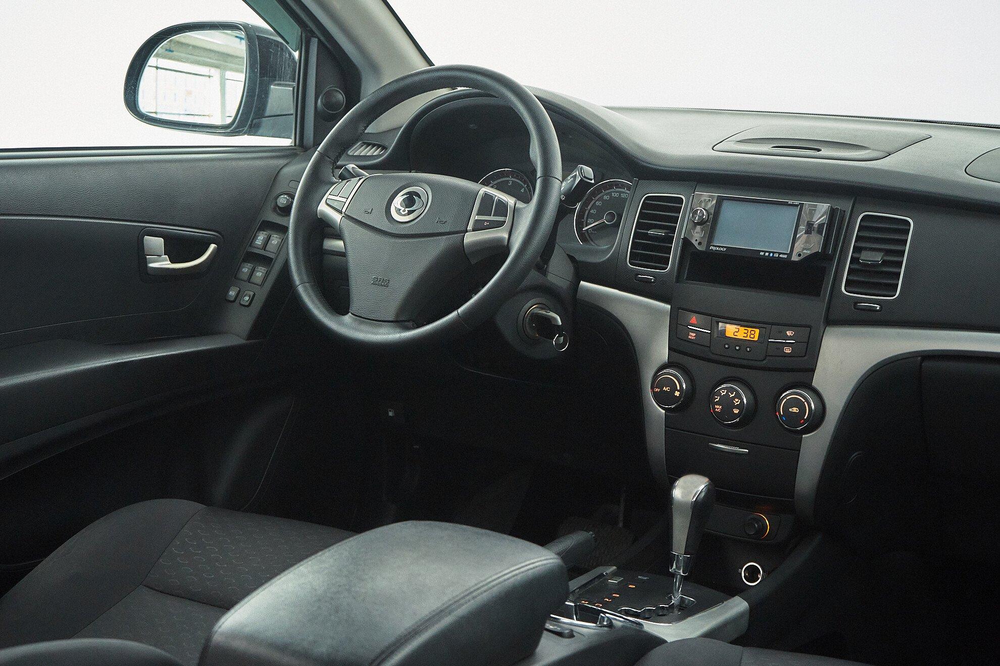 SsangYong Actyon 2011, черный