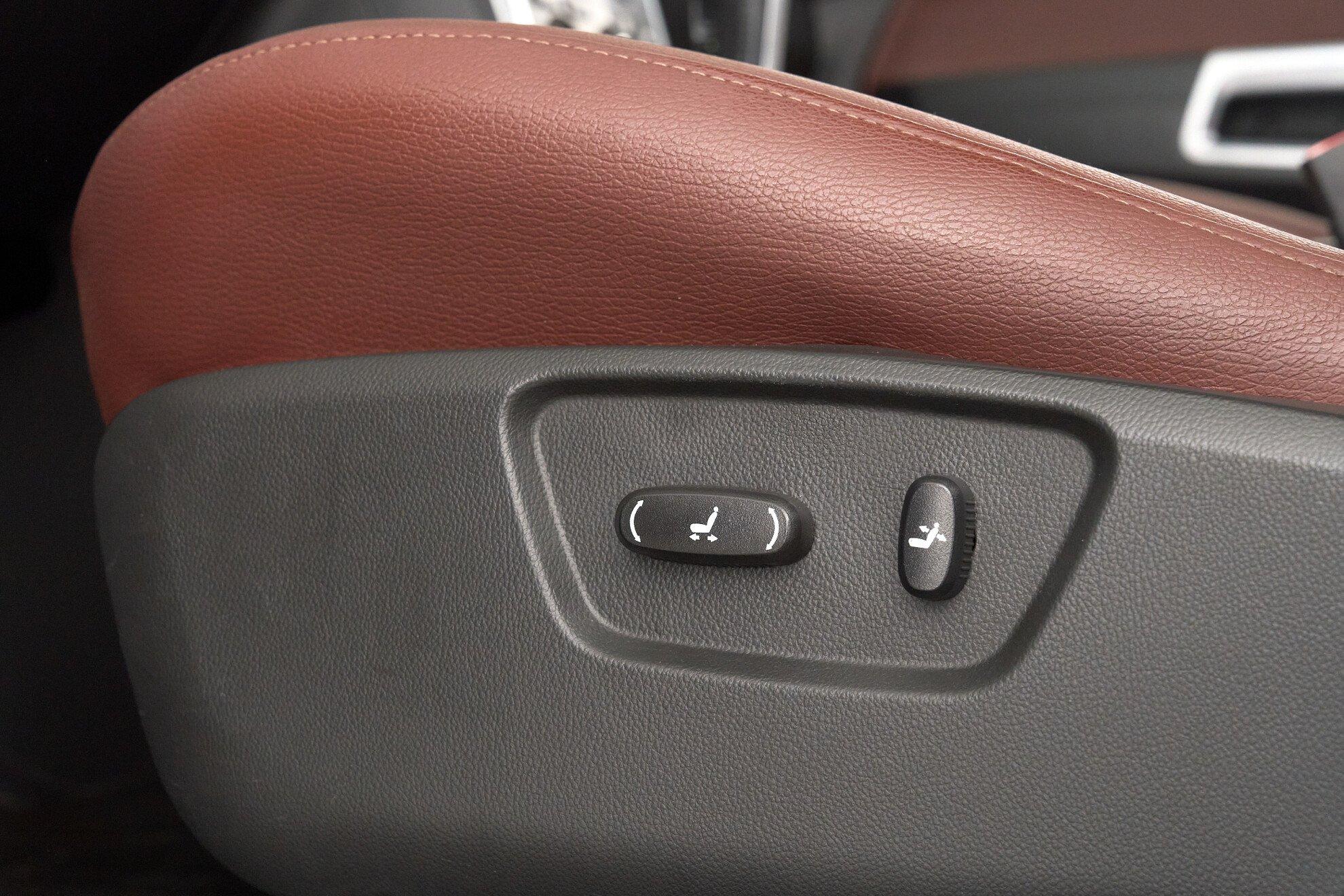 Opel Antara 2013, черный