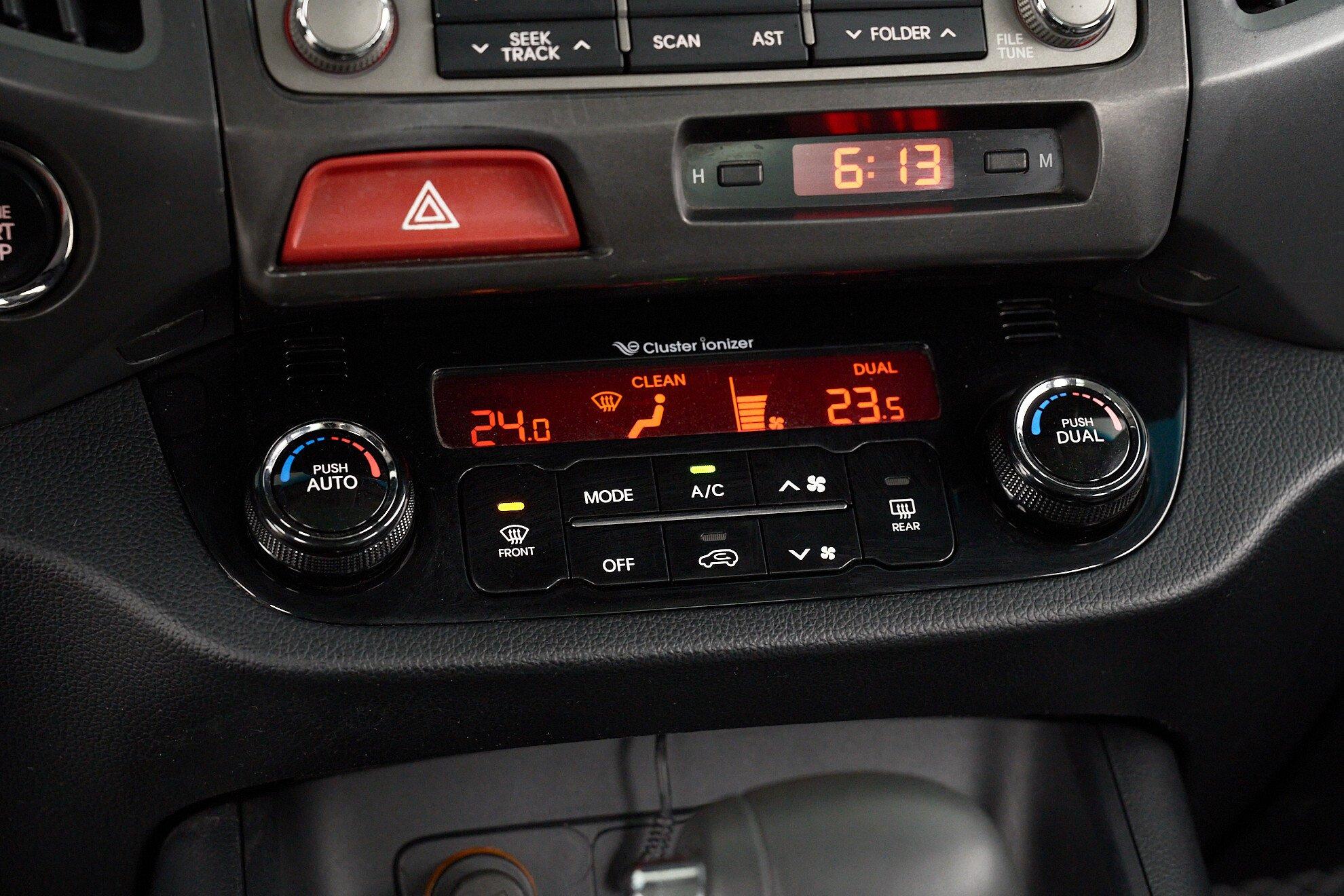 Kia Sportage 2011, серый