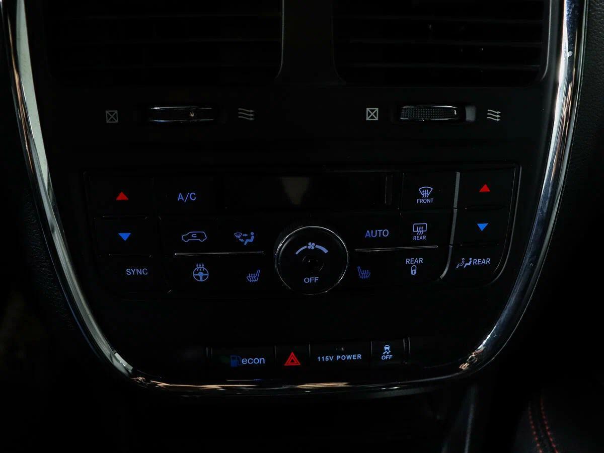 Dodge Caravan 2013, серый