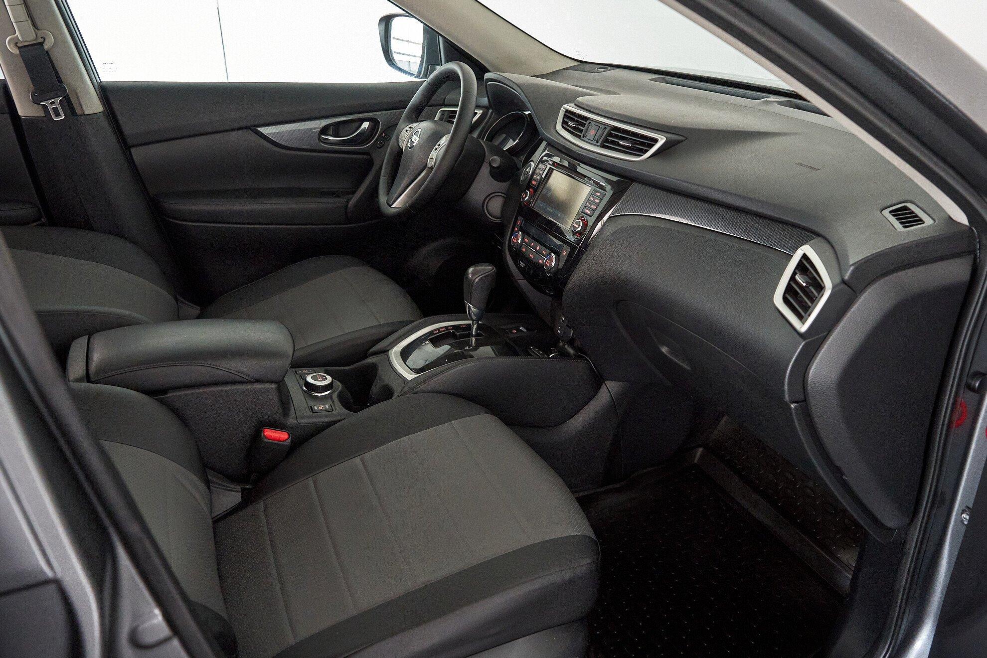 Nissan X-Trail 2015, серый