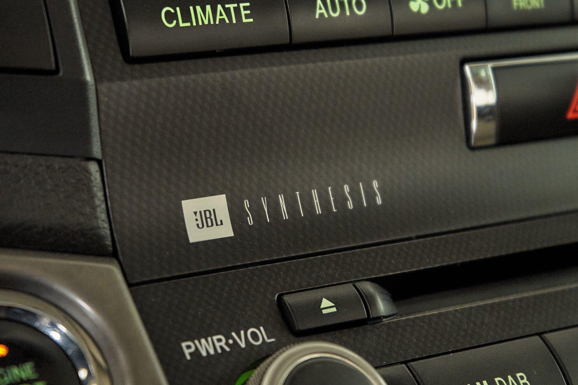 Toyota Land Cruiser 2010, черный