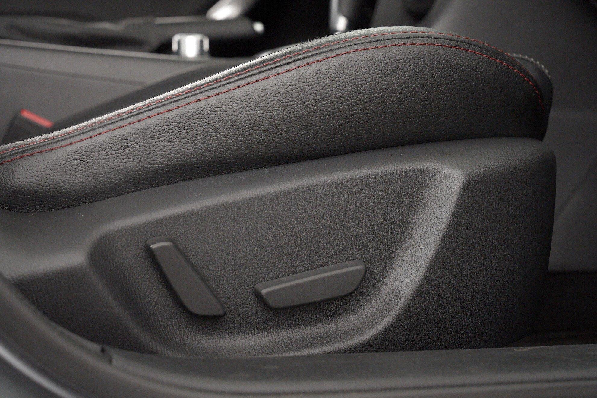 Mazda 6 2013, серебряный