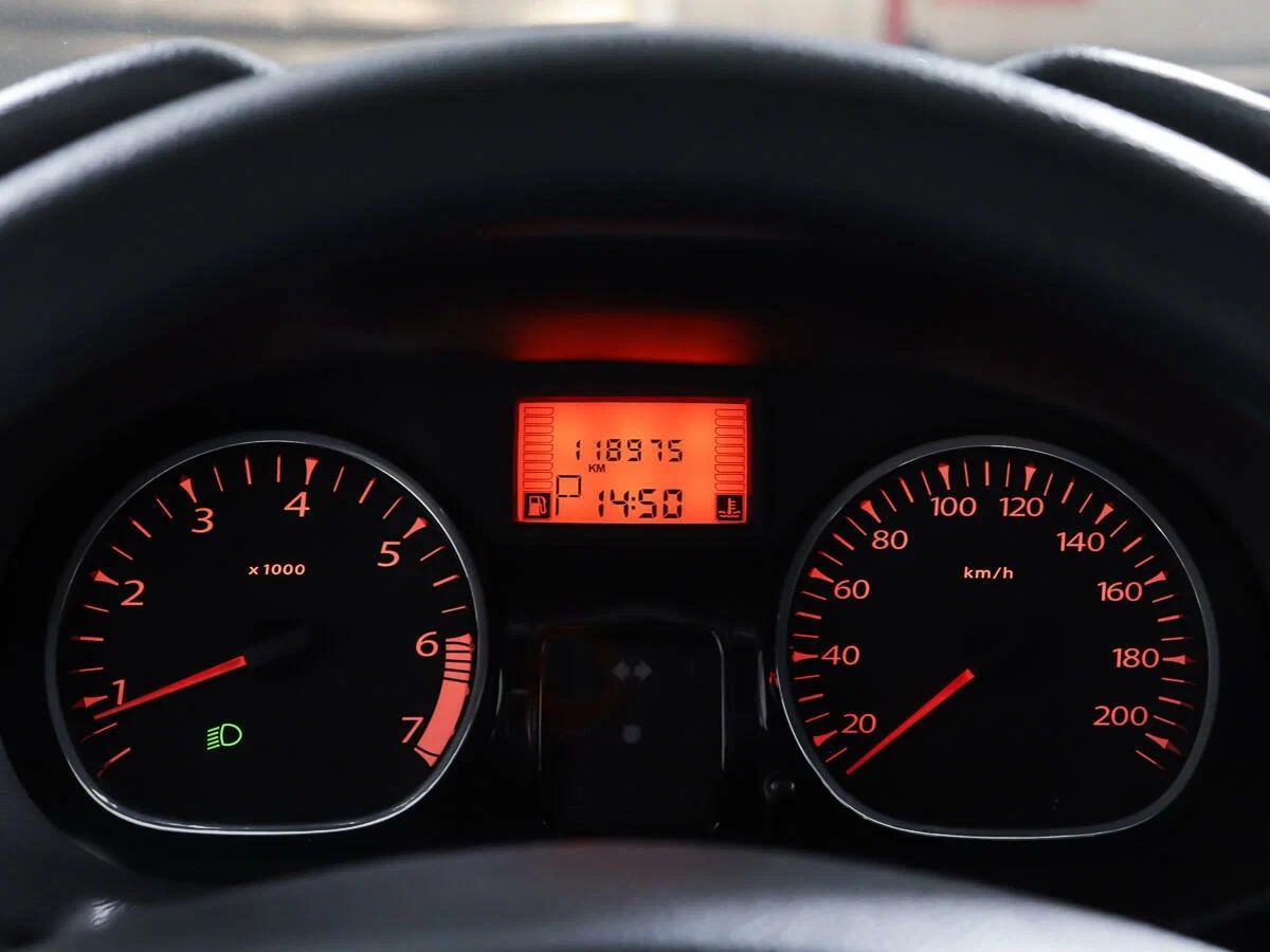 Renault Duster 2014, коричневый