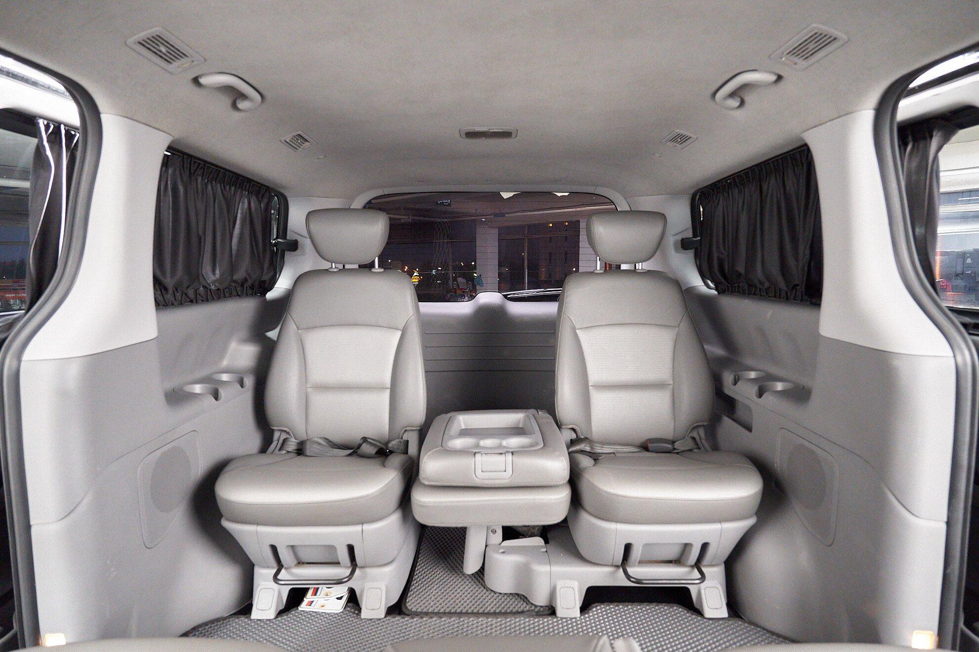 Hyundai Grand Starex 2010, черный