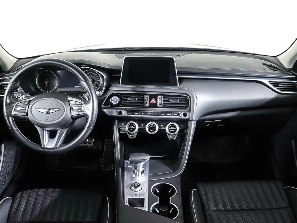 Genesis G70 2020, серый