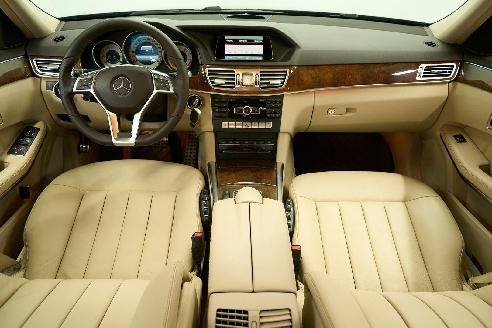 Mercedes-Benz E-Класс 2014, черный
