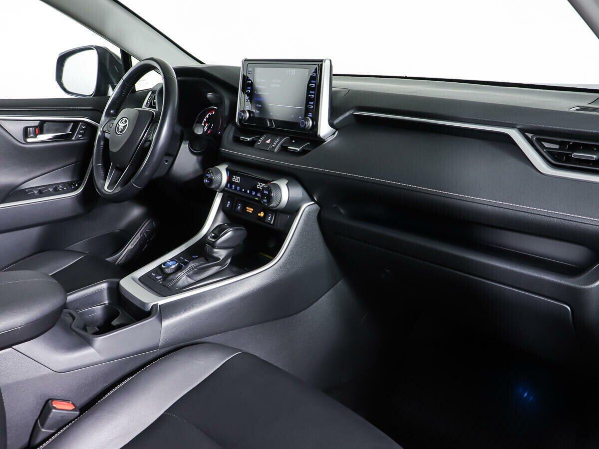 Toyota RAV4 2022, черный