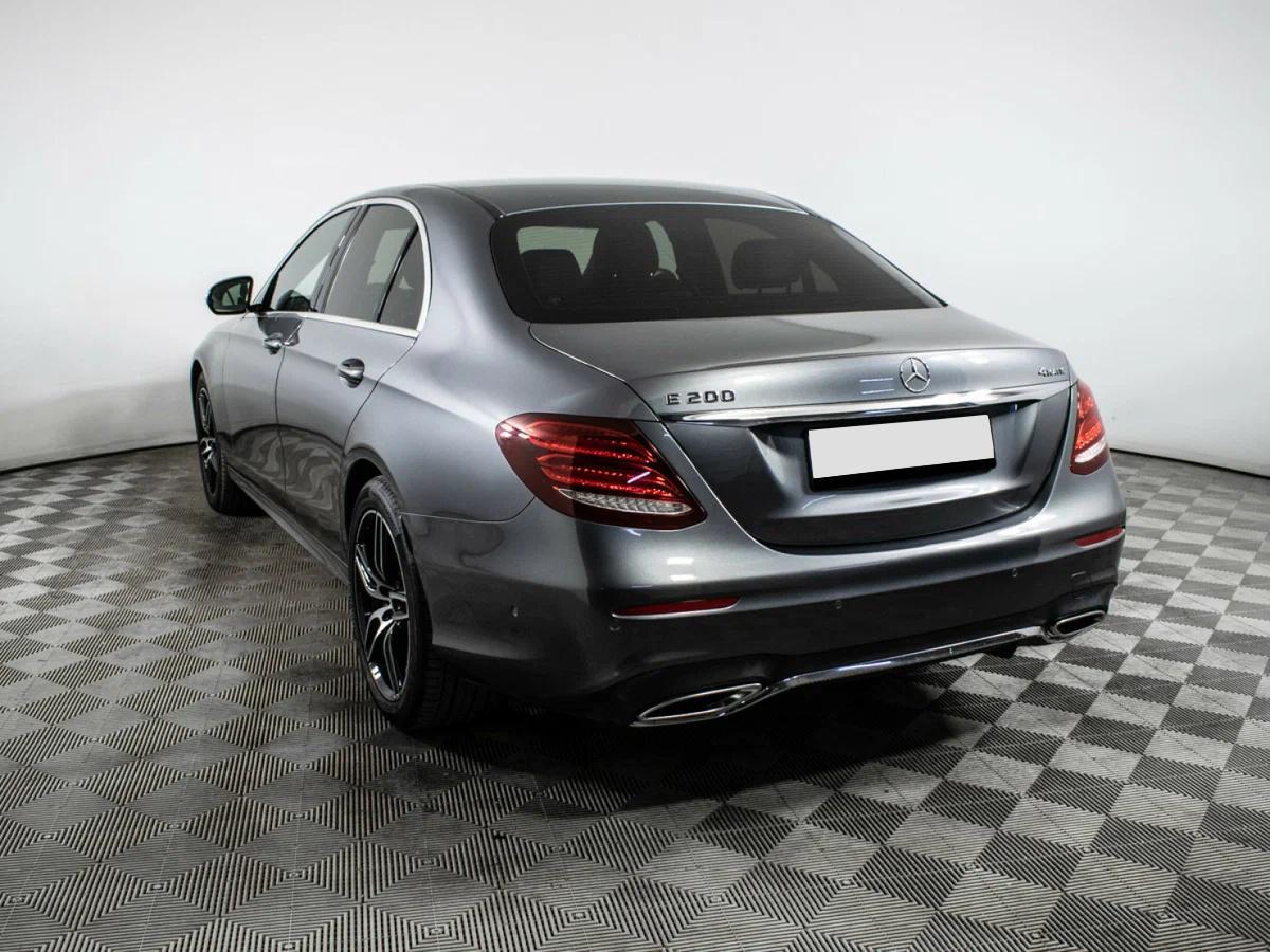 Mercedes-Benz E-Класс 2016, серый