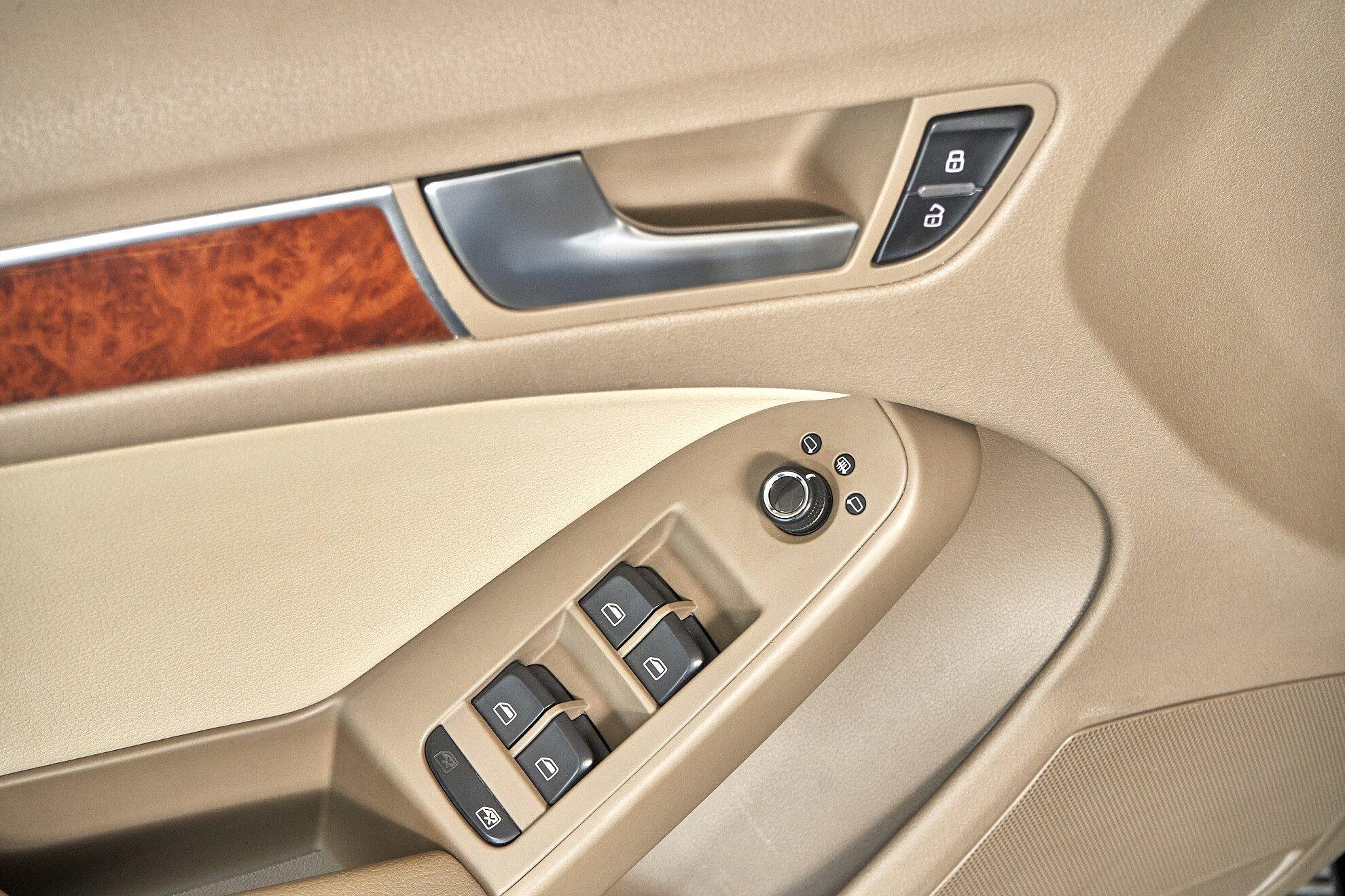 Audi A5 2011, черный