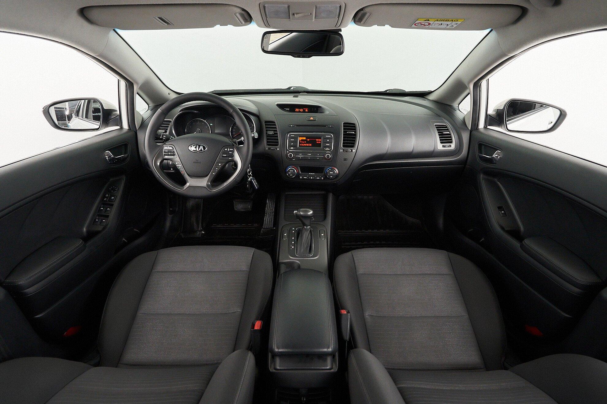 Kia Cerato 2013, белый
