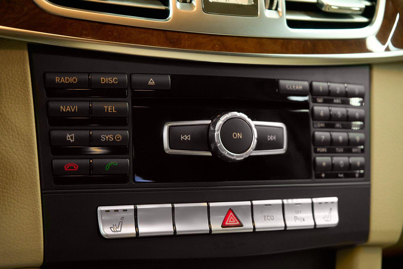 Mercedes-Benz E-Класс 2014, черный