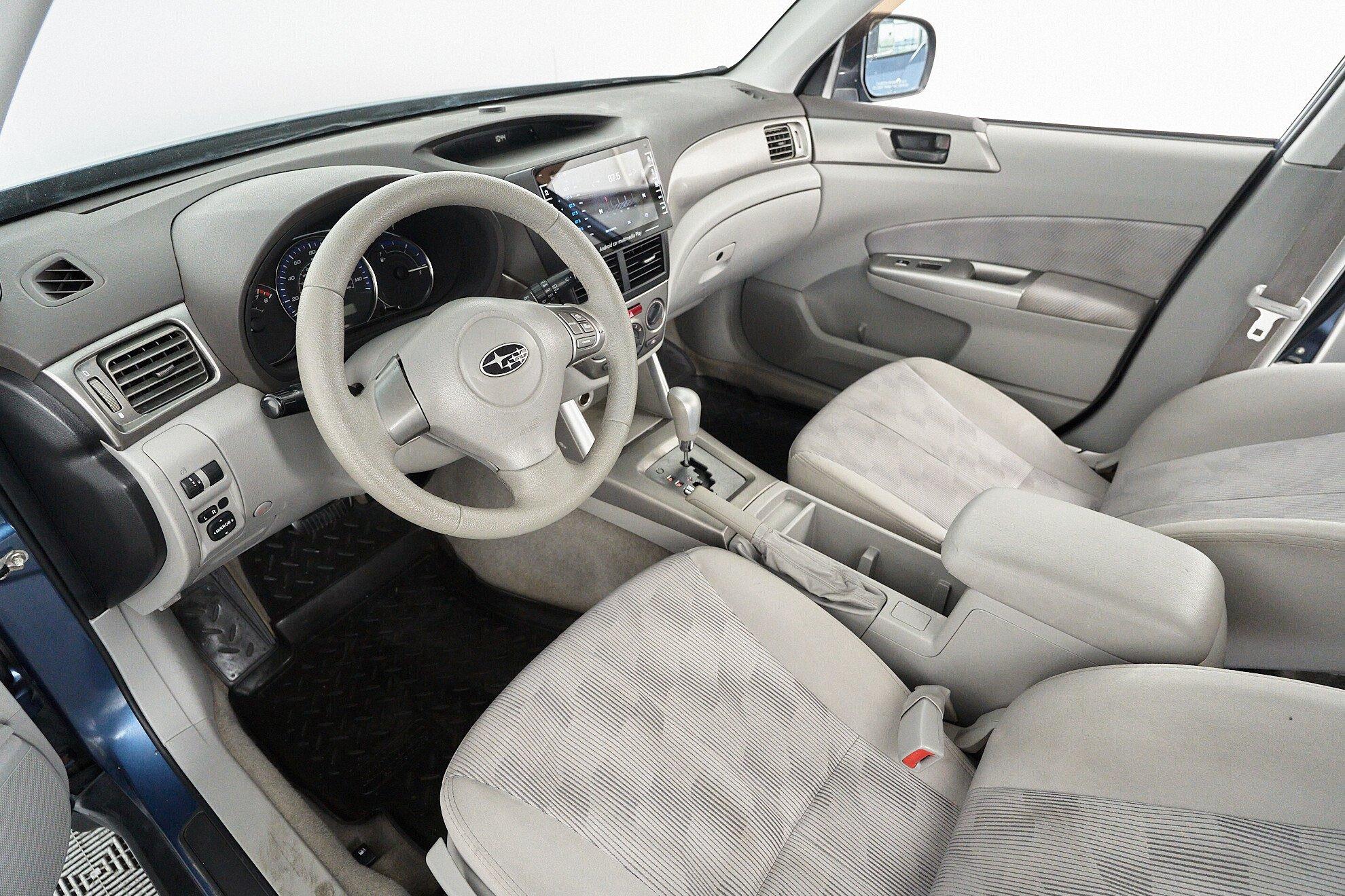 Subaru Forester 2010, голубой