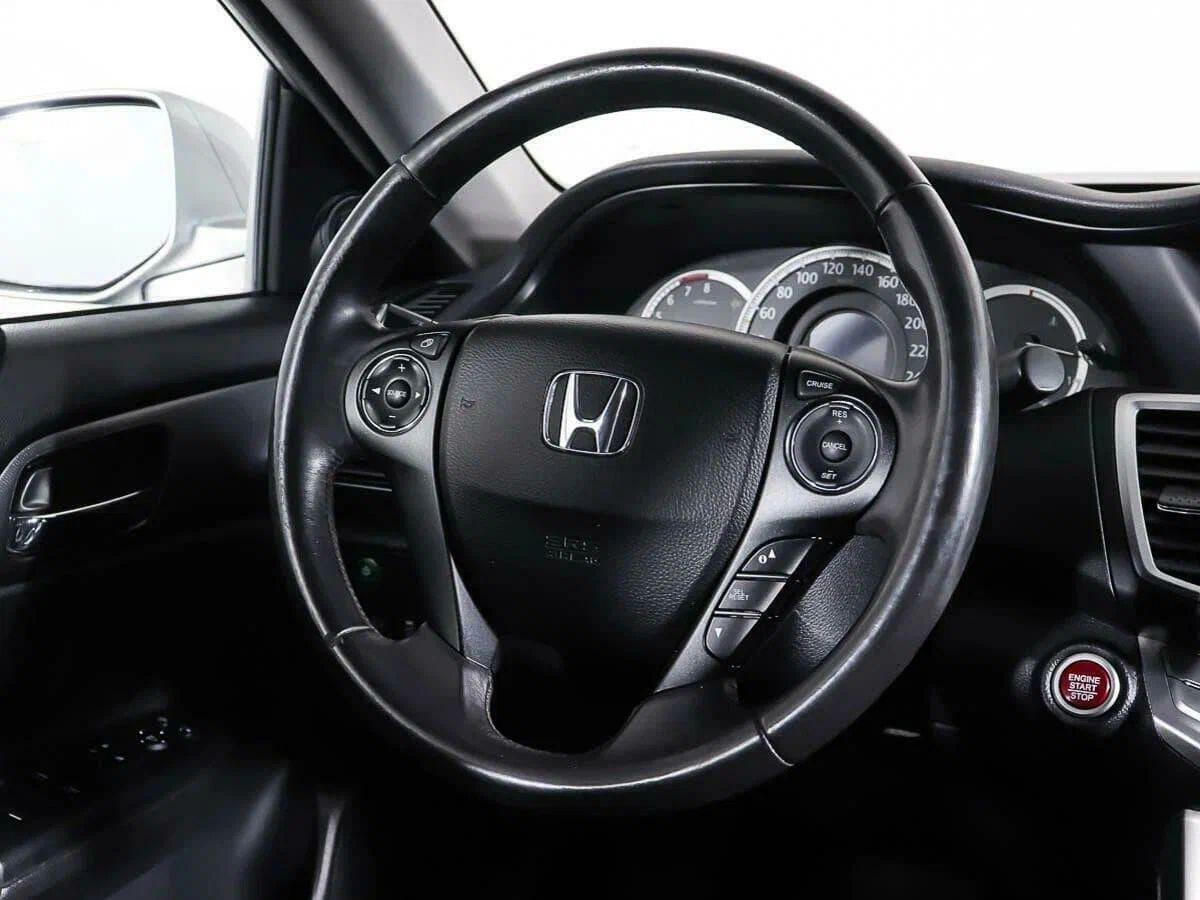 Honda Accord 2014, серебряный