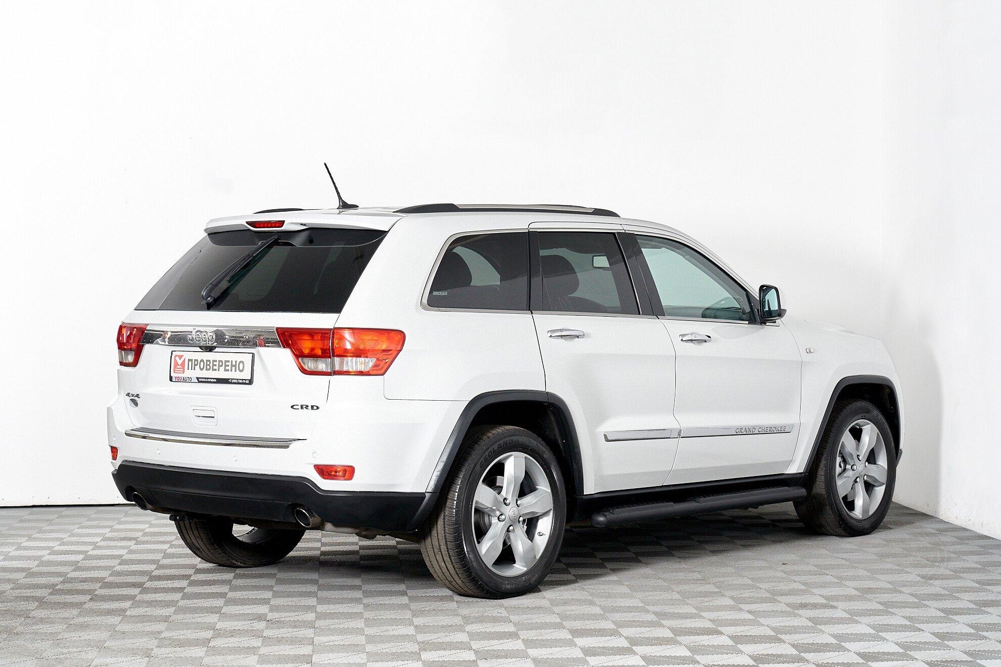 Jeep Grand Cherokee 2012, белый