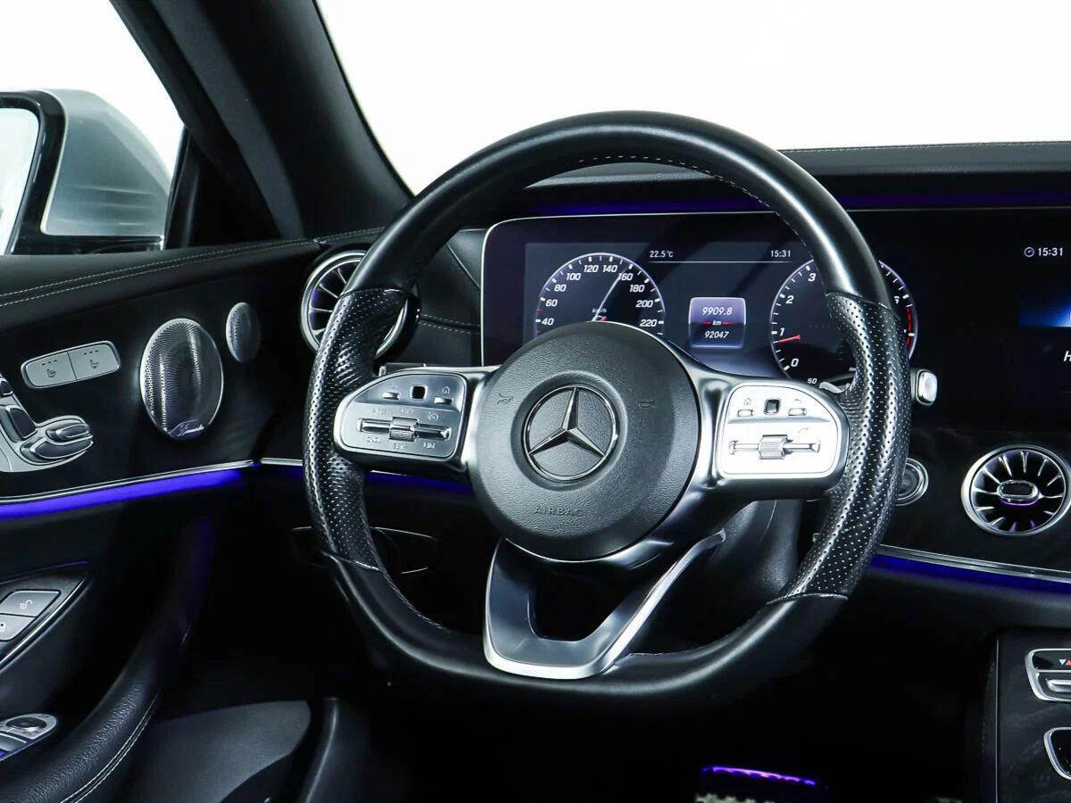 Mercedes-Benz E-Класс 2019, серебряный
