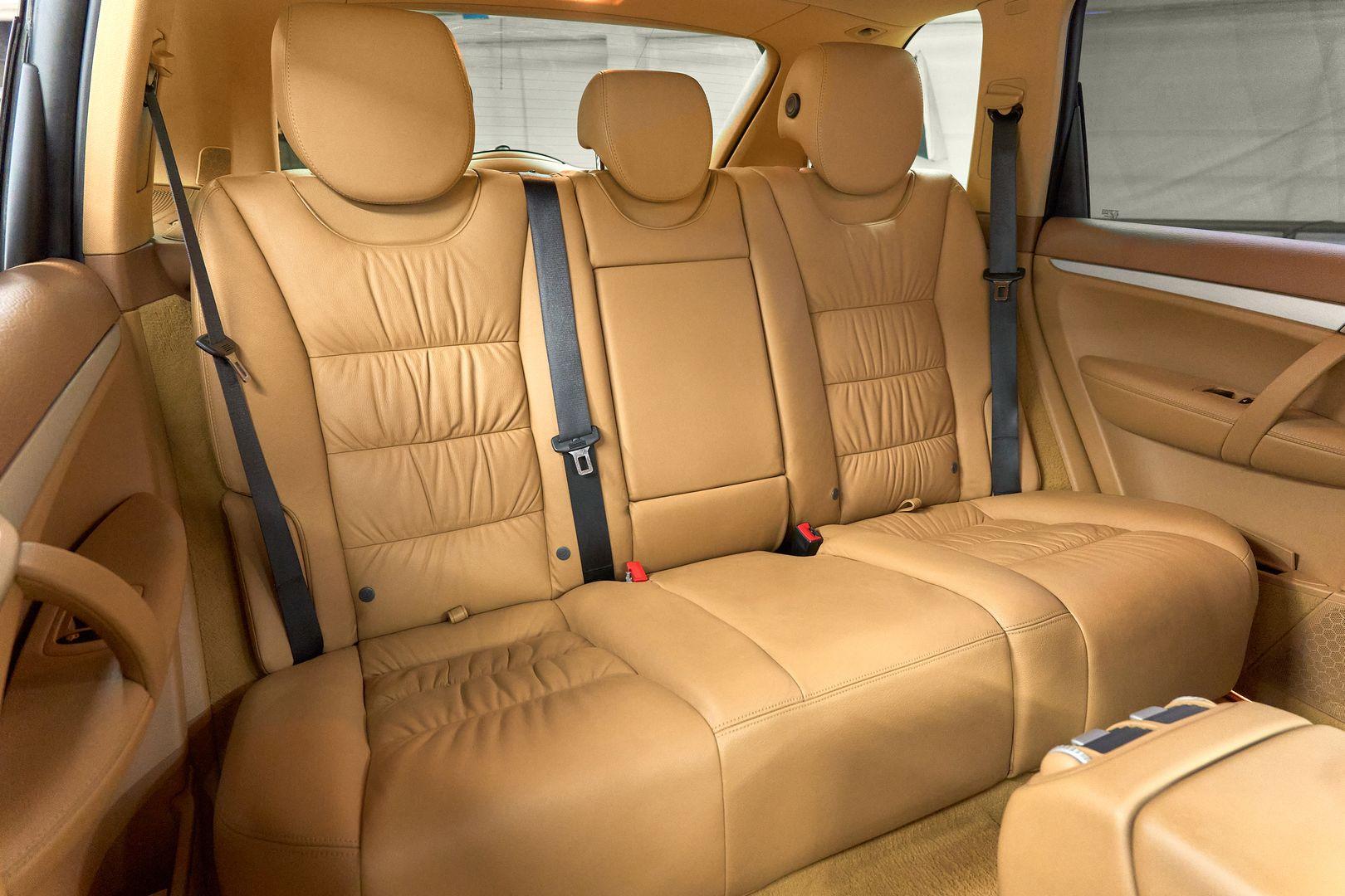 Porsche Cayenne 2009, зеленый