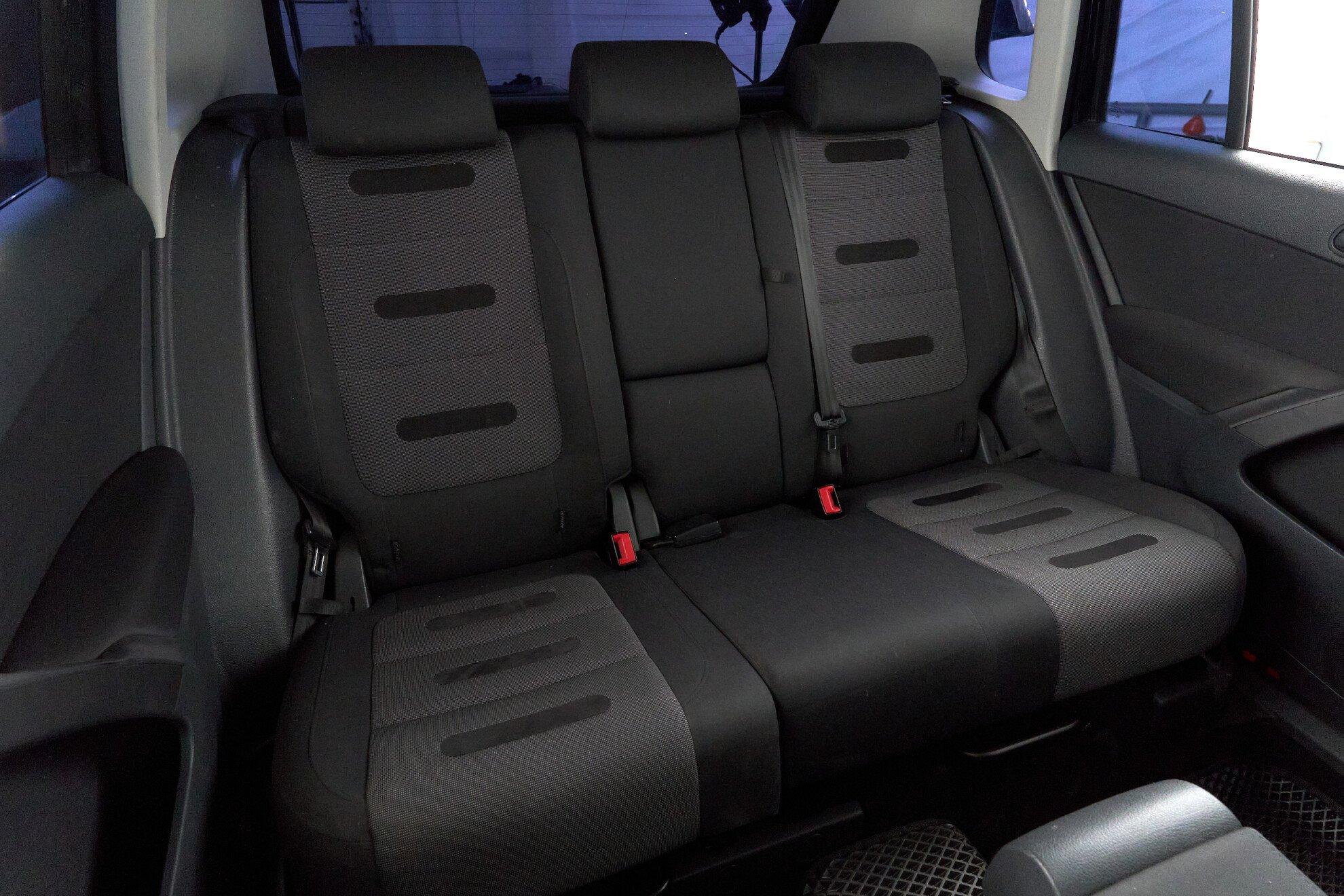 Volkswagen Tiguan 2008, черный