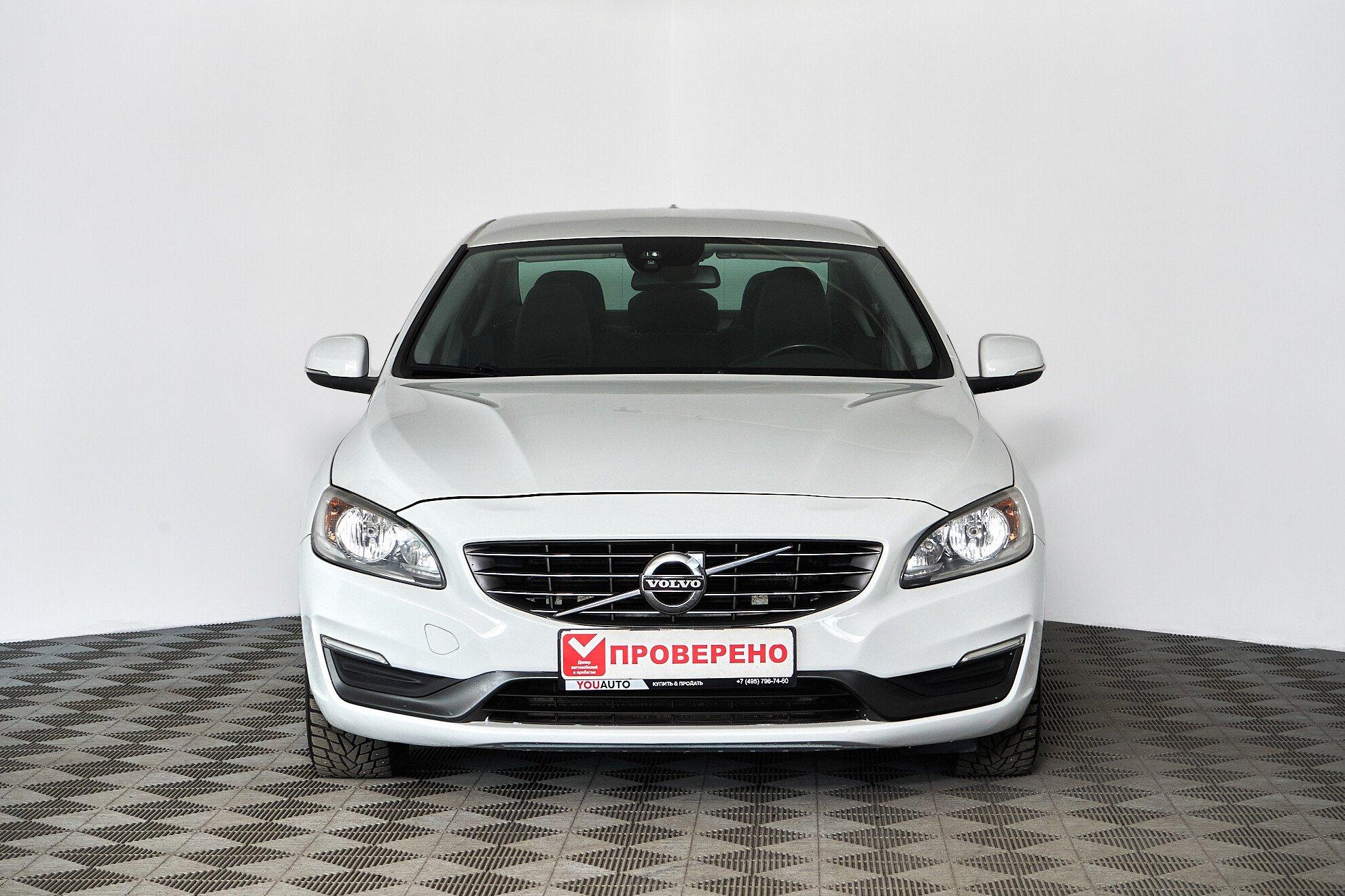 Volvo S60 2014, белый