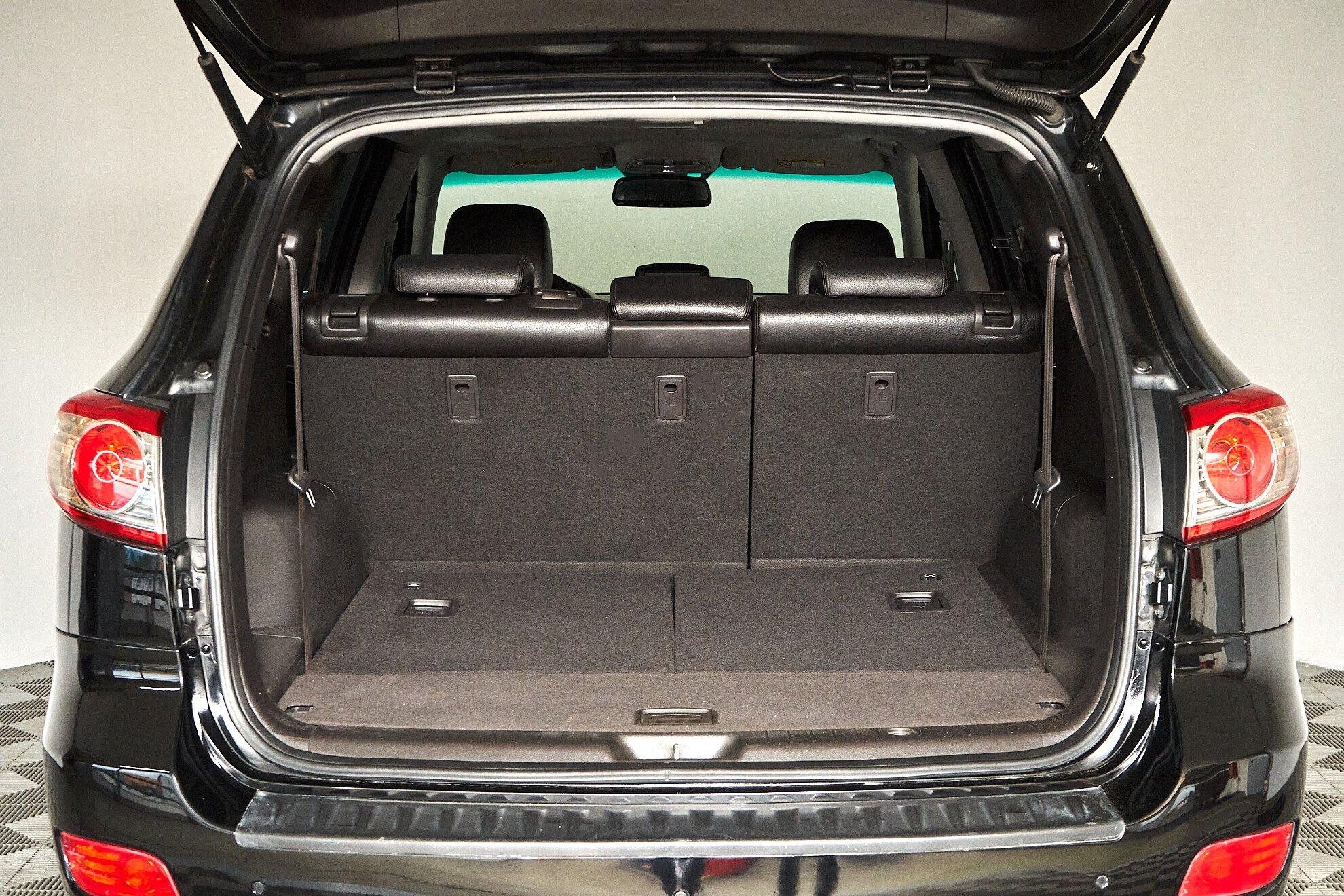 Hyundai Santa Fe 2011, черный