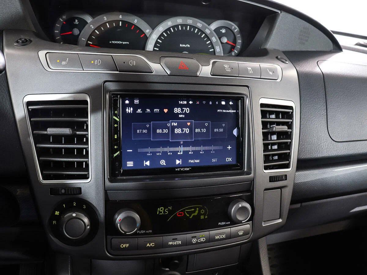 SsangYong Stavic 2018, белый