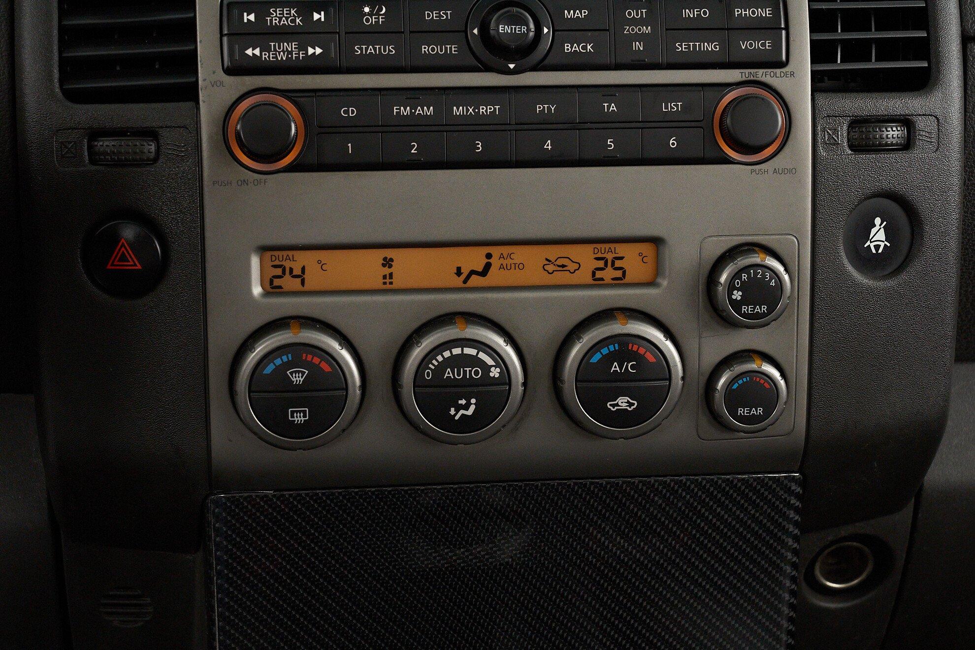 Nissan Pathfinder 2008, черный