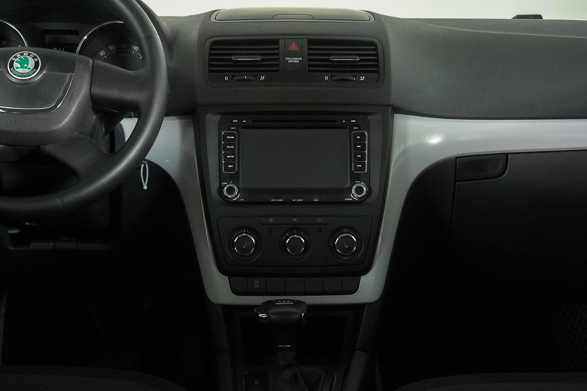 Skoda Yeti 2014, белый