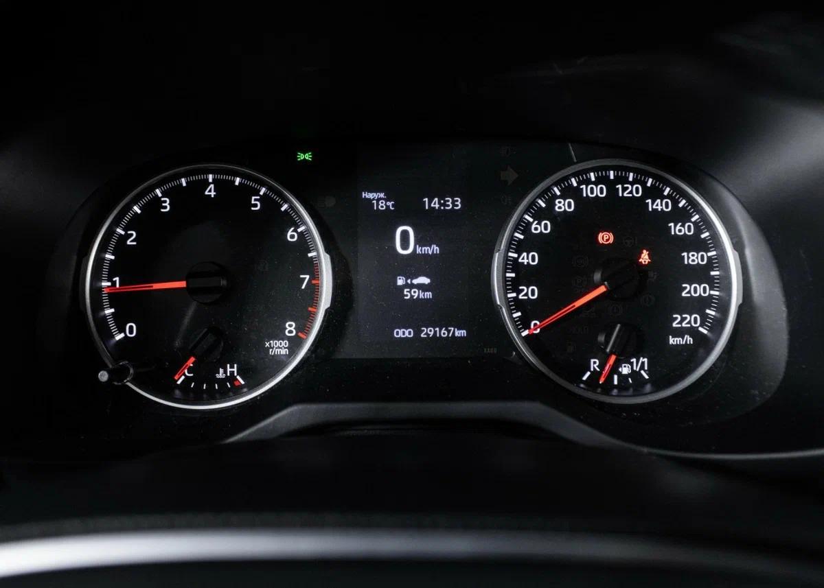 Toyota RAV4 2021, черный