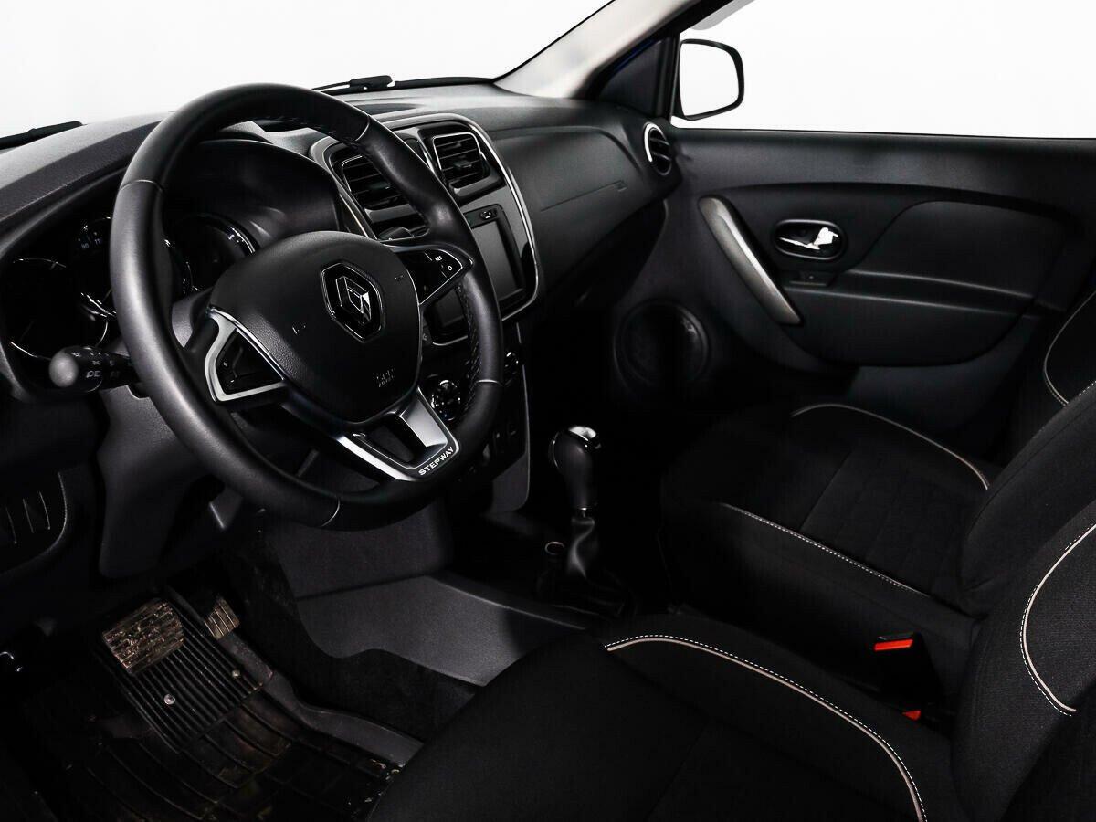 Renault Sandero 2018, синий