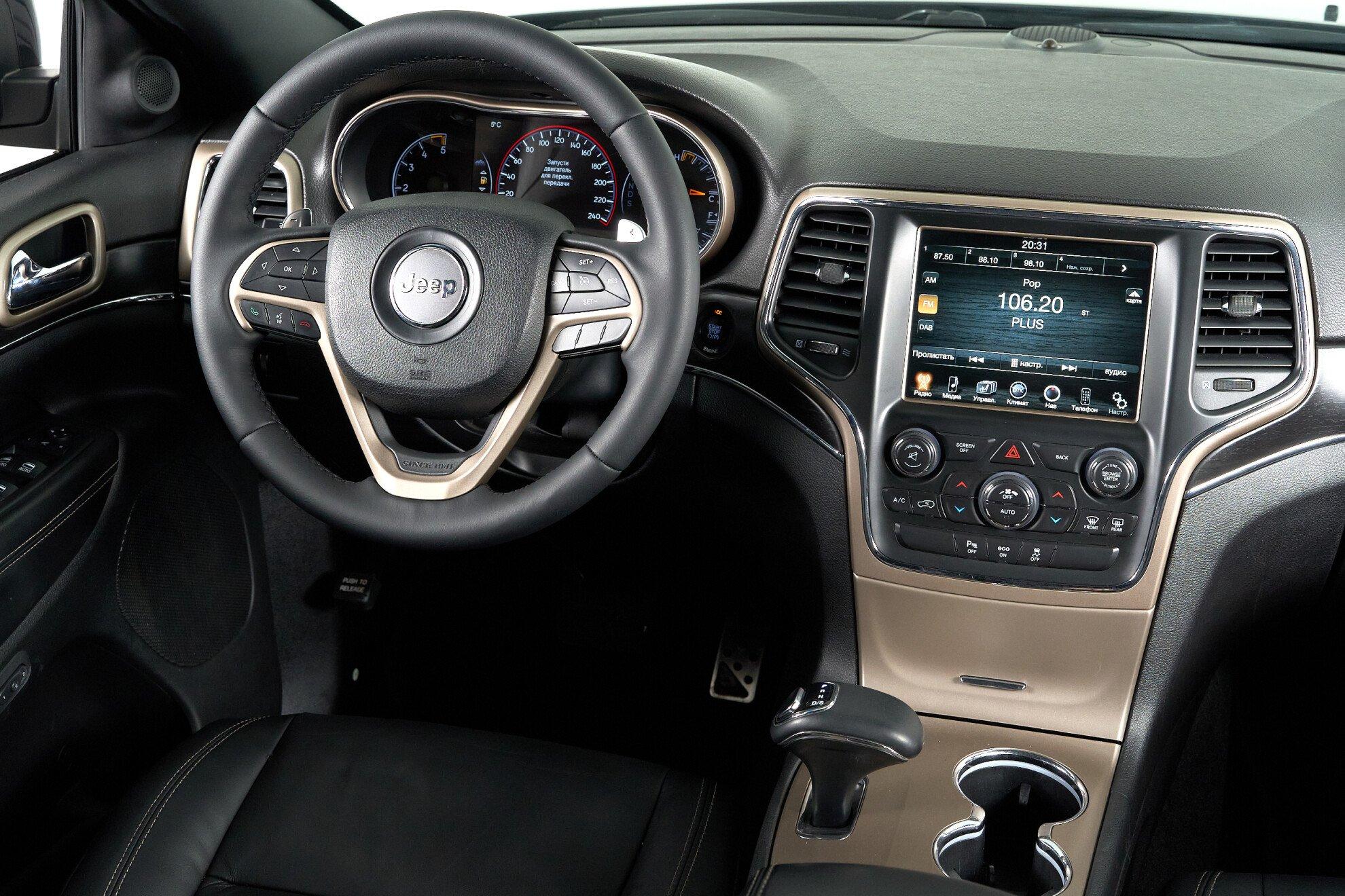 Jeep Grand Cherokee 2013, серый