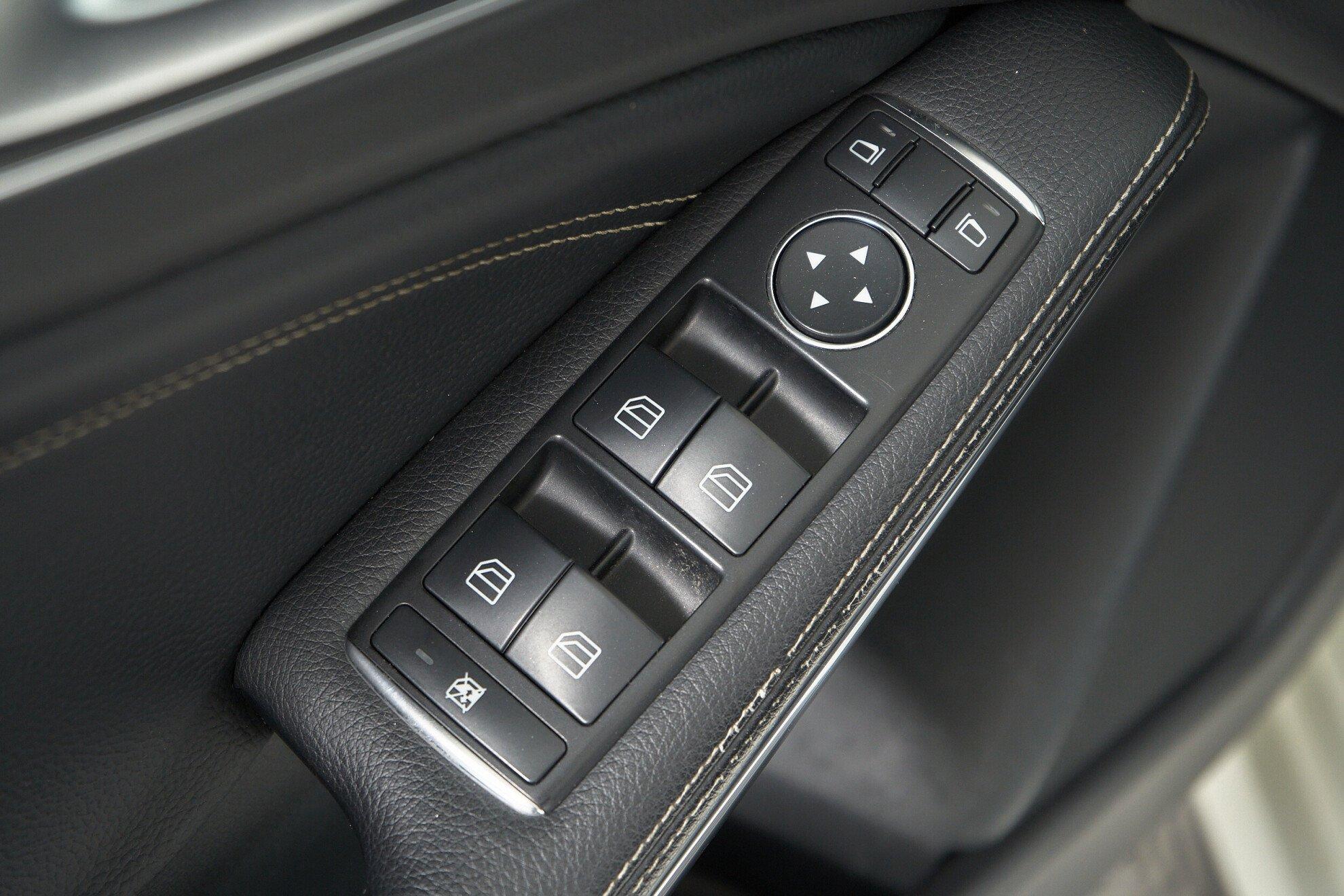 Mercedes-Benz A-Класс 2013, белый