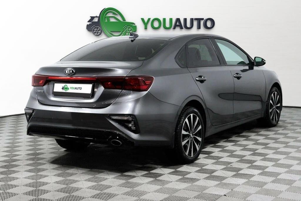 Kia Cerato 2020, серый