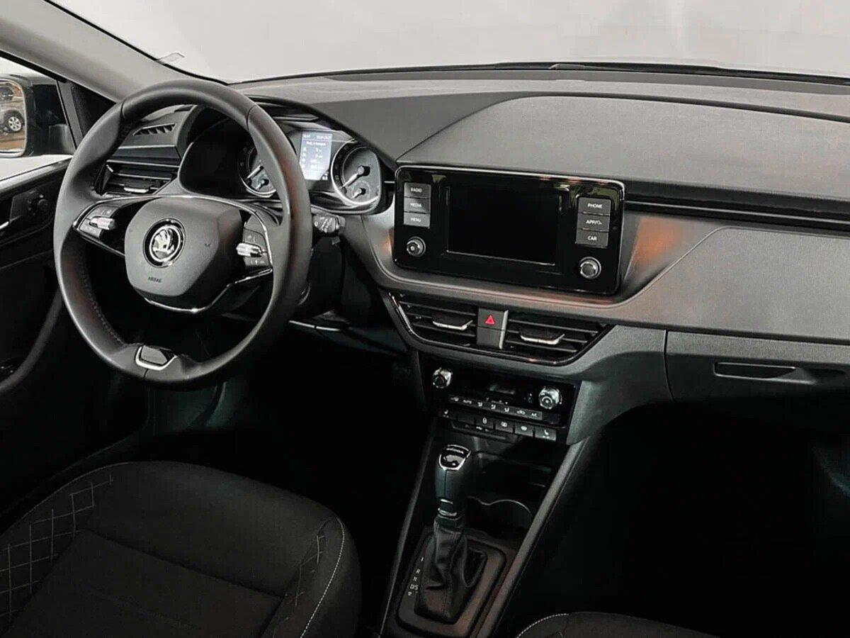 Skoda Rapid 2022, черный