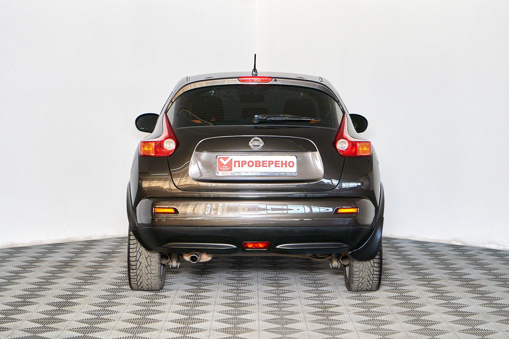 Nissan Juke 2012, коричневый