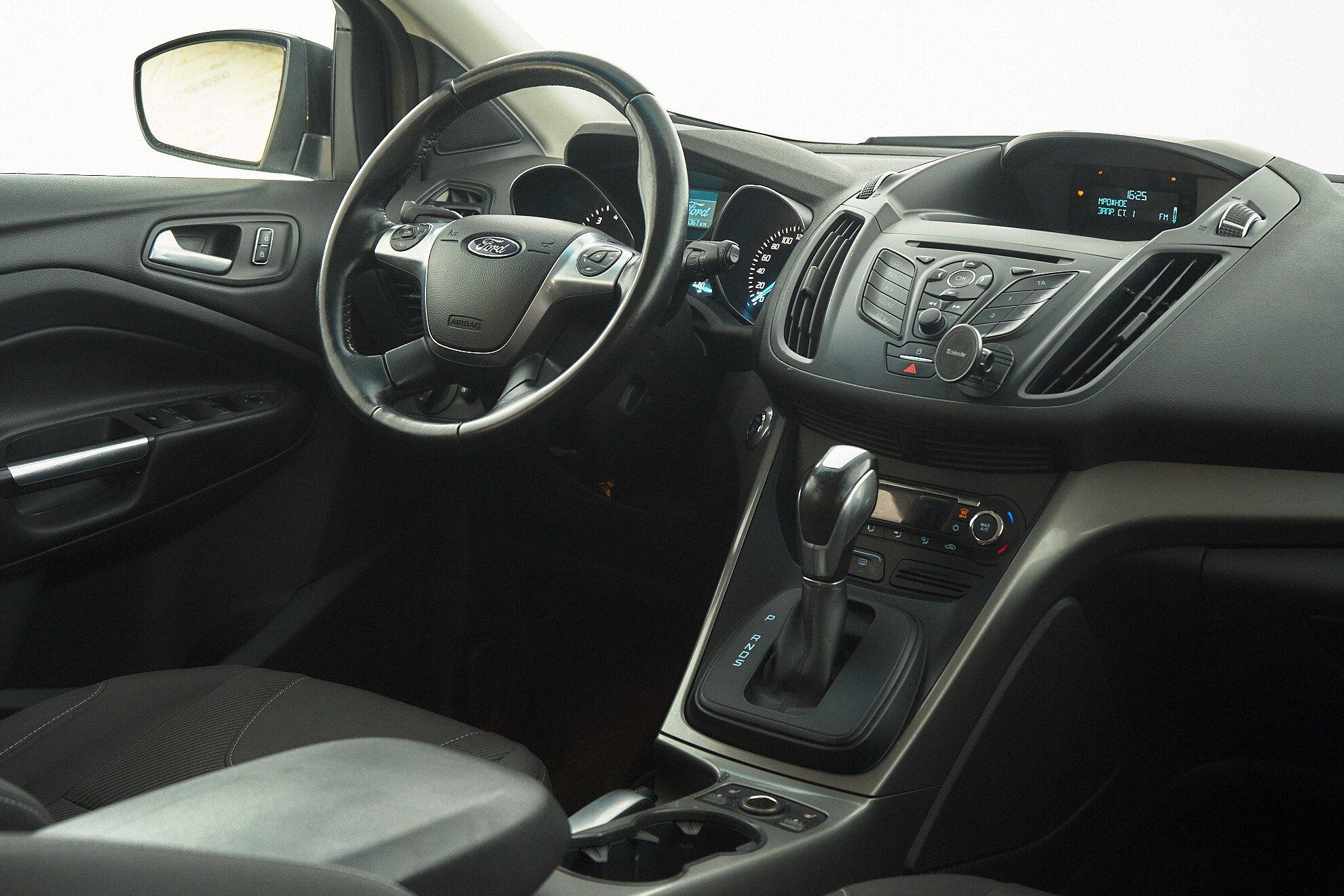 Ford Kuga 2016, черный
