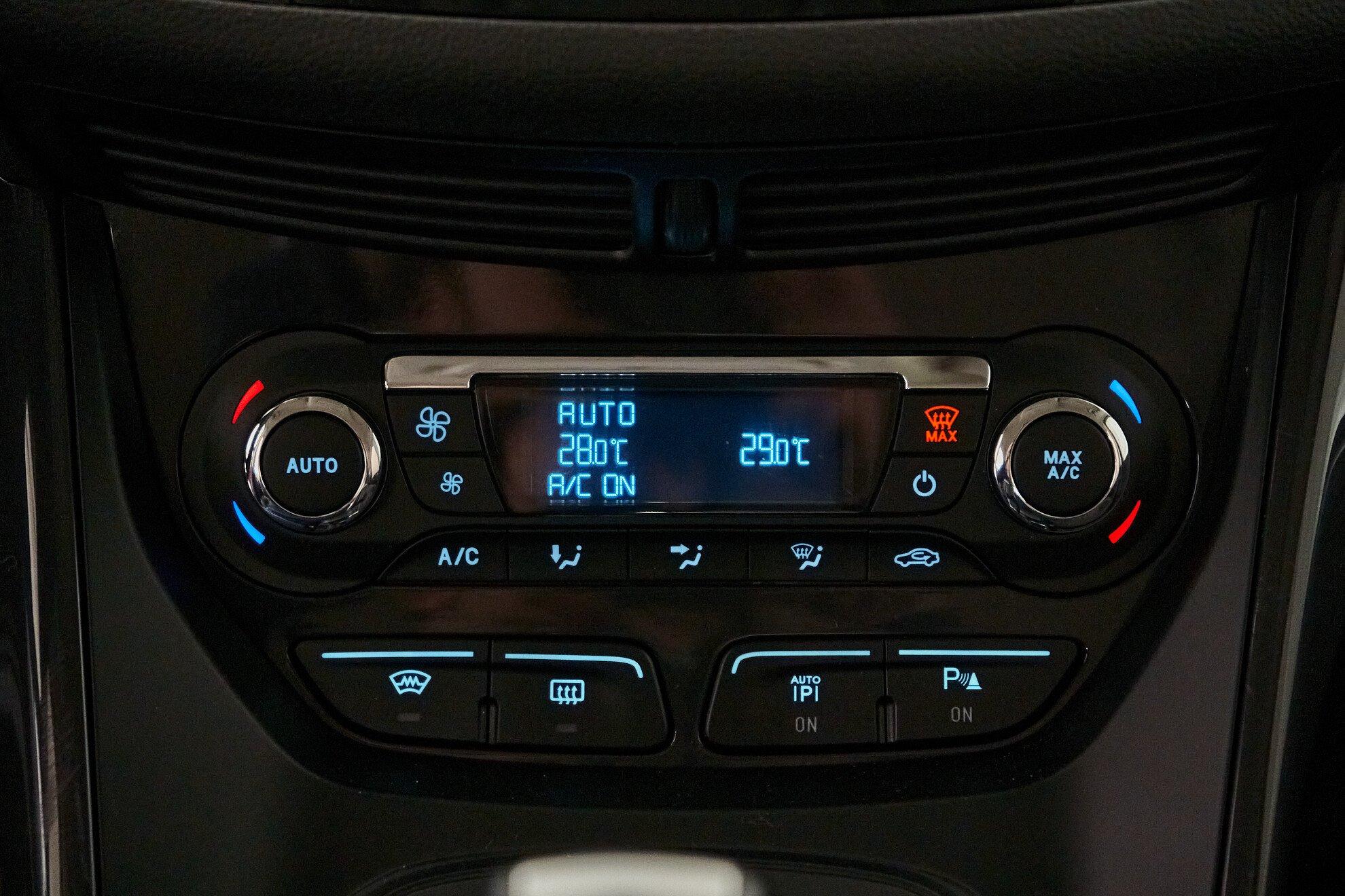 Ford Kuga 2013, коричневый