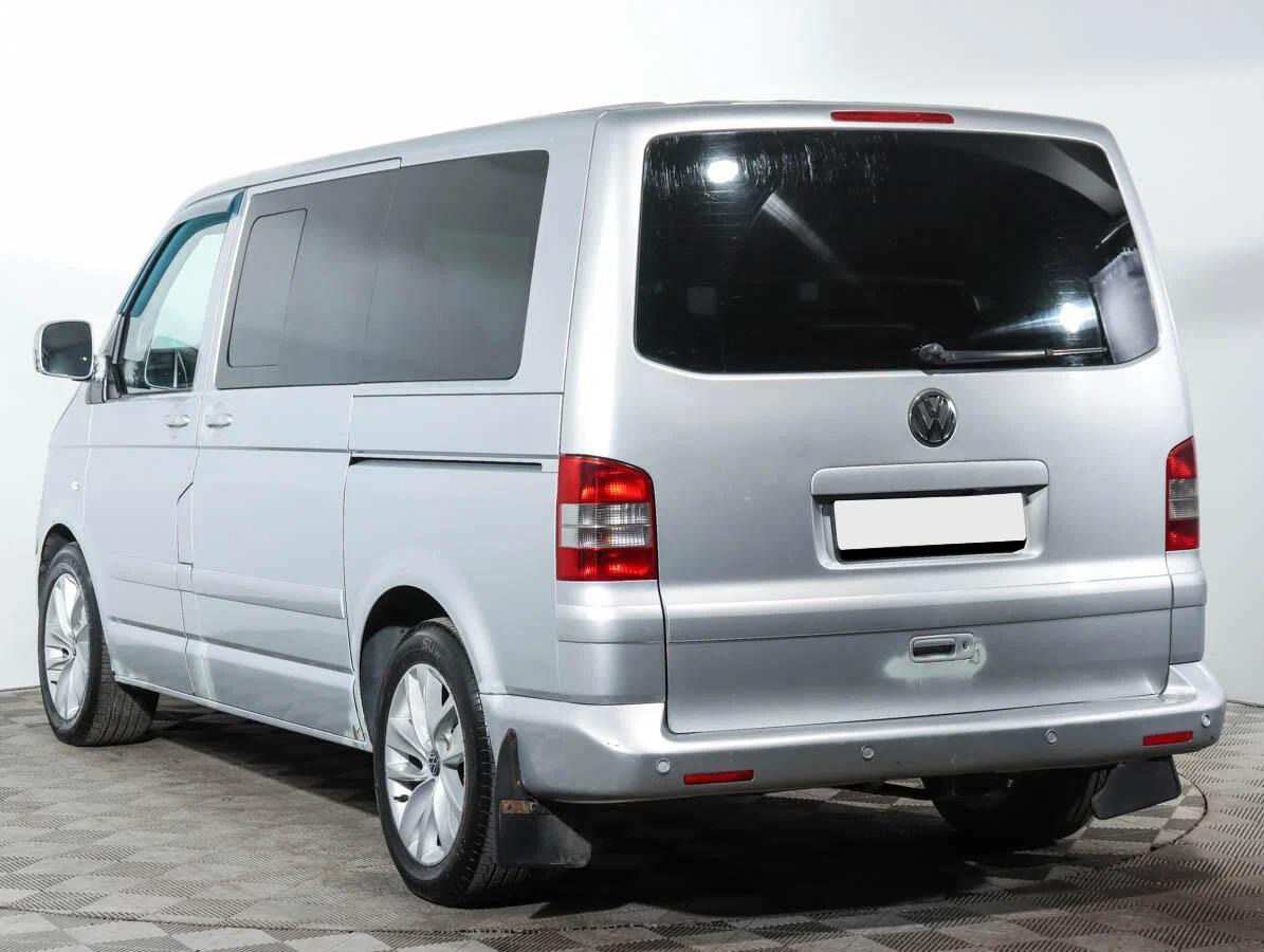 Volkswagen Multivan 2007, серебряный