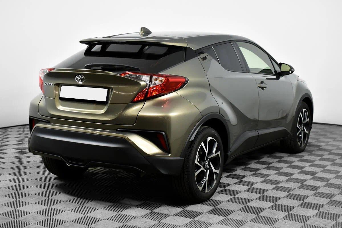 Toyota C-HR 2021, зеленый