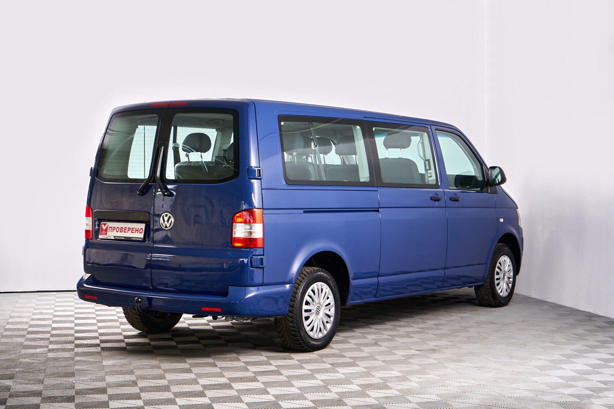 Volkswagen Caravelle 2012, синий