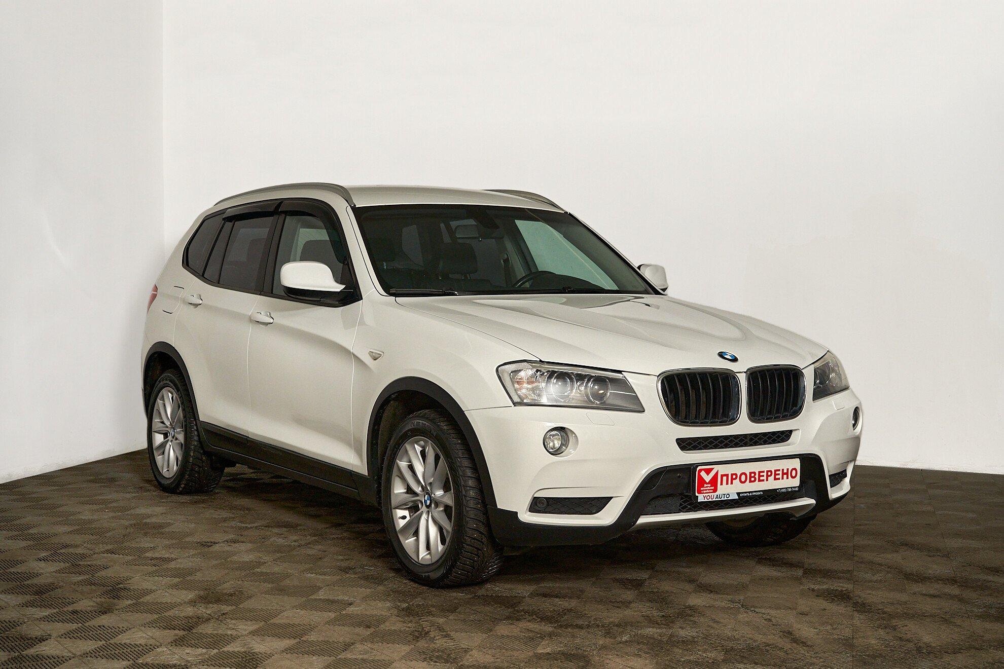 BMW X3 2012, белый