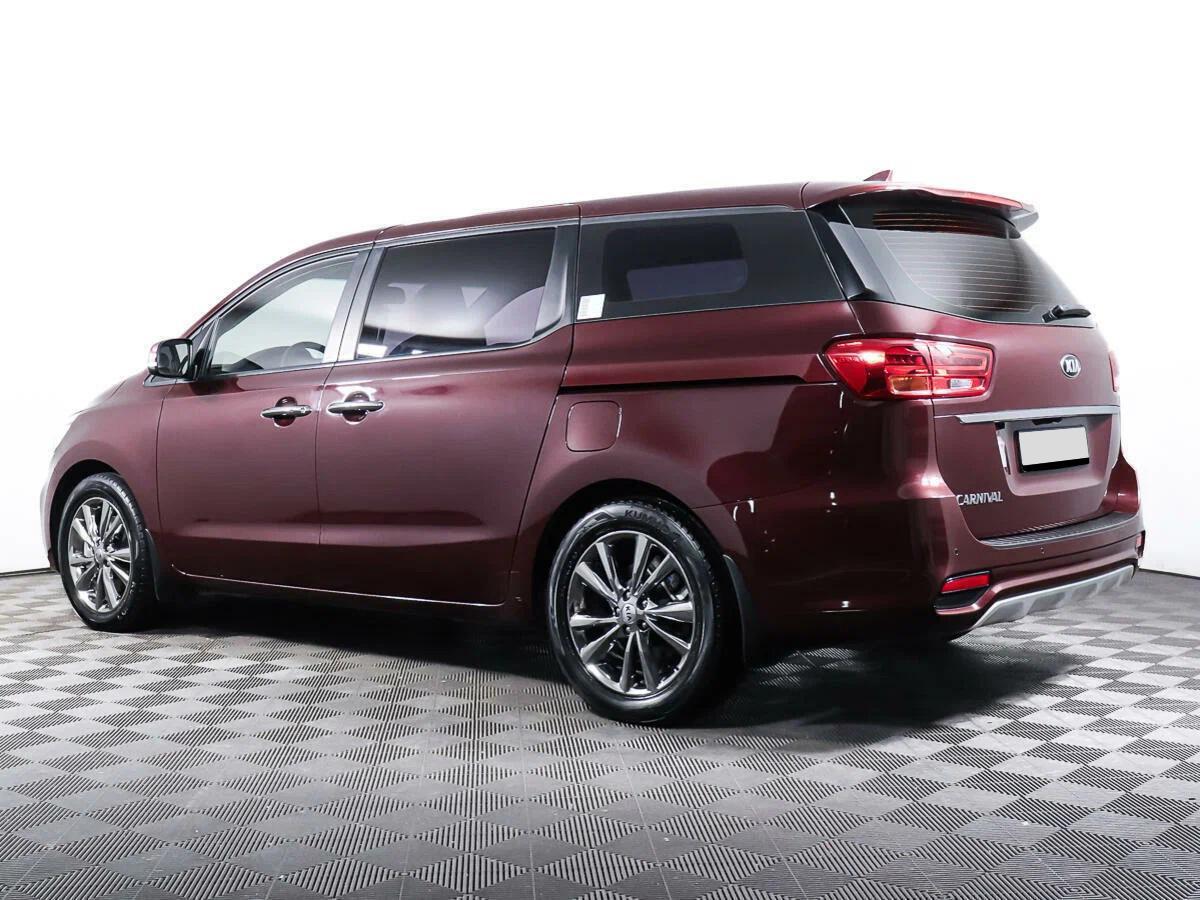 Kia Carnival 2021, пурпурный