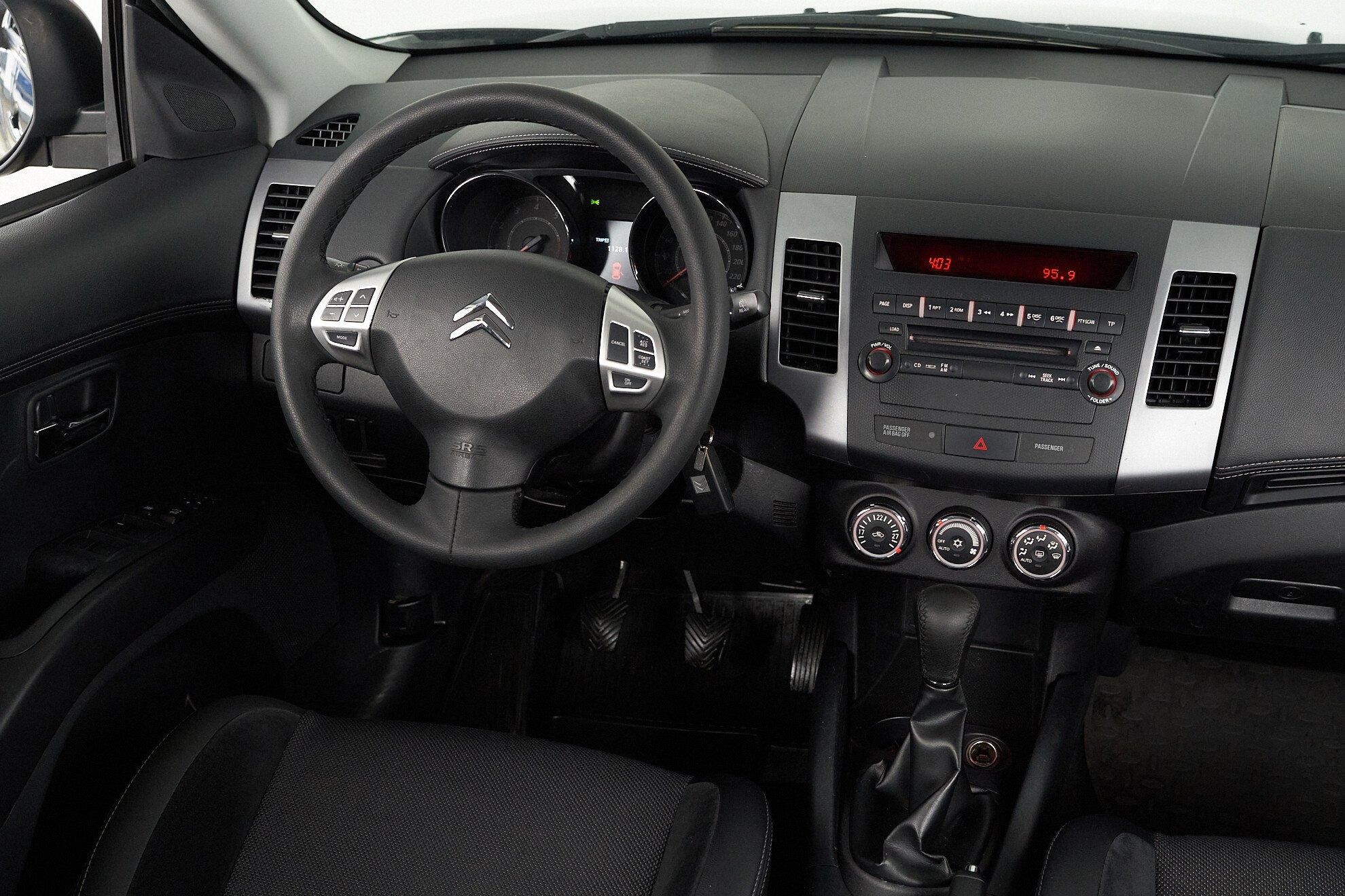 Citroen C-Crosser 2012, черный