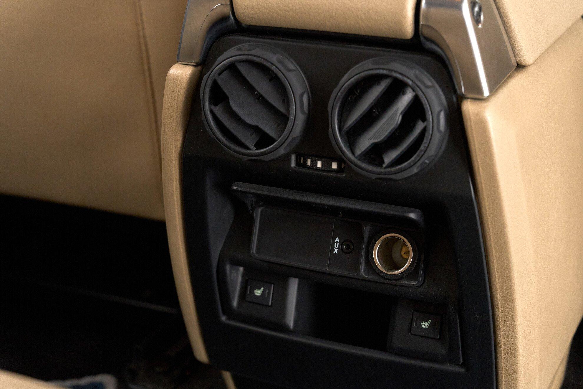 Land Rover Discovery 2008, синий