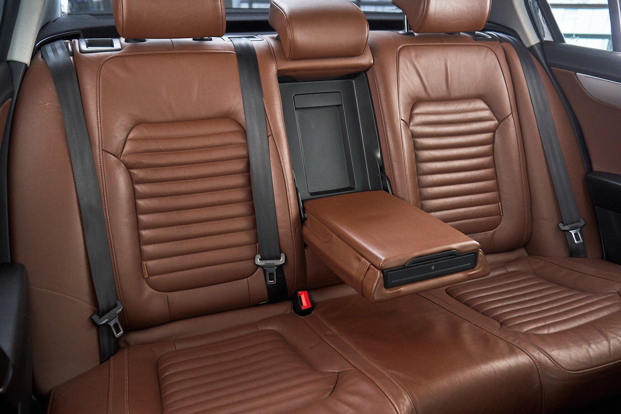 Volkswagen Passat 2012, серый