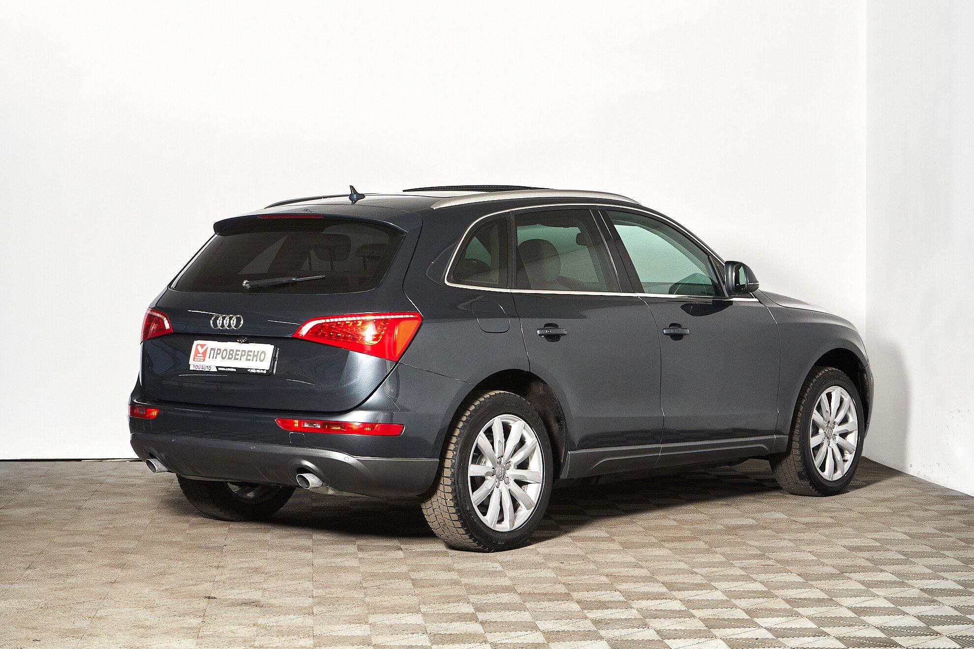 Audi Q5 2011, серый